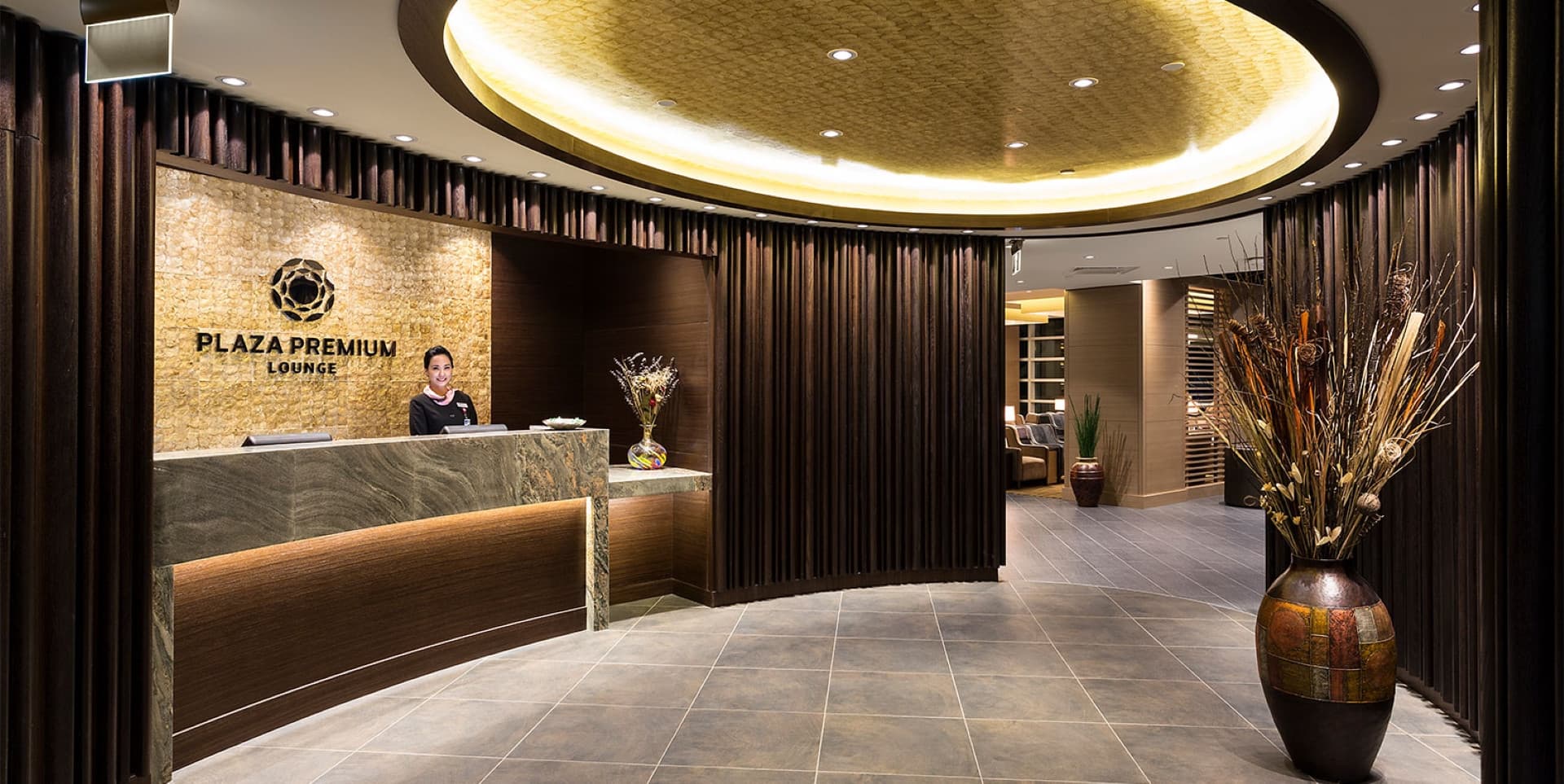Plaza Premium Lounge - Vancouver International Airport - სურათი 7