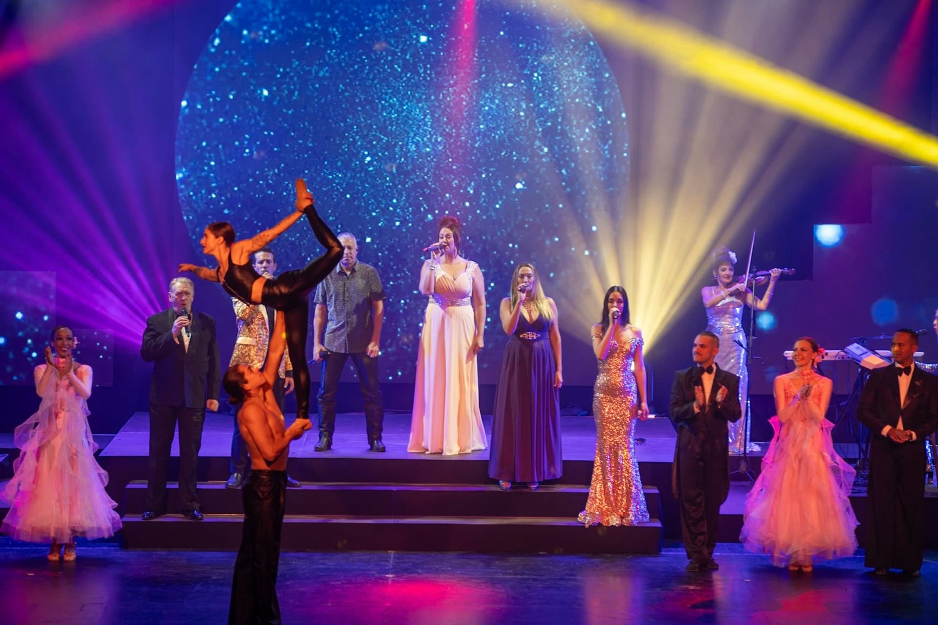 The Evolution of Music Show Ticket - სურათი 2