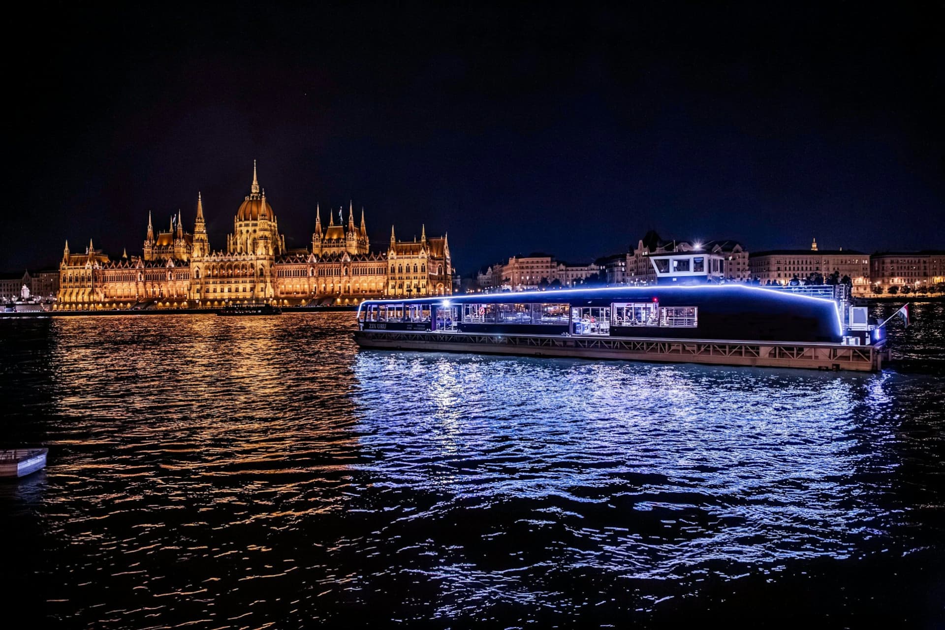 Budapest Parliament Panorama Sightseeing Cruise from Buda - მთავარი სურათი