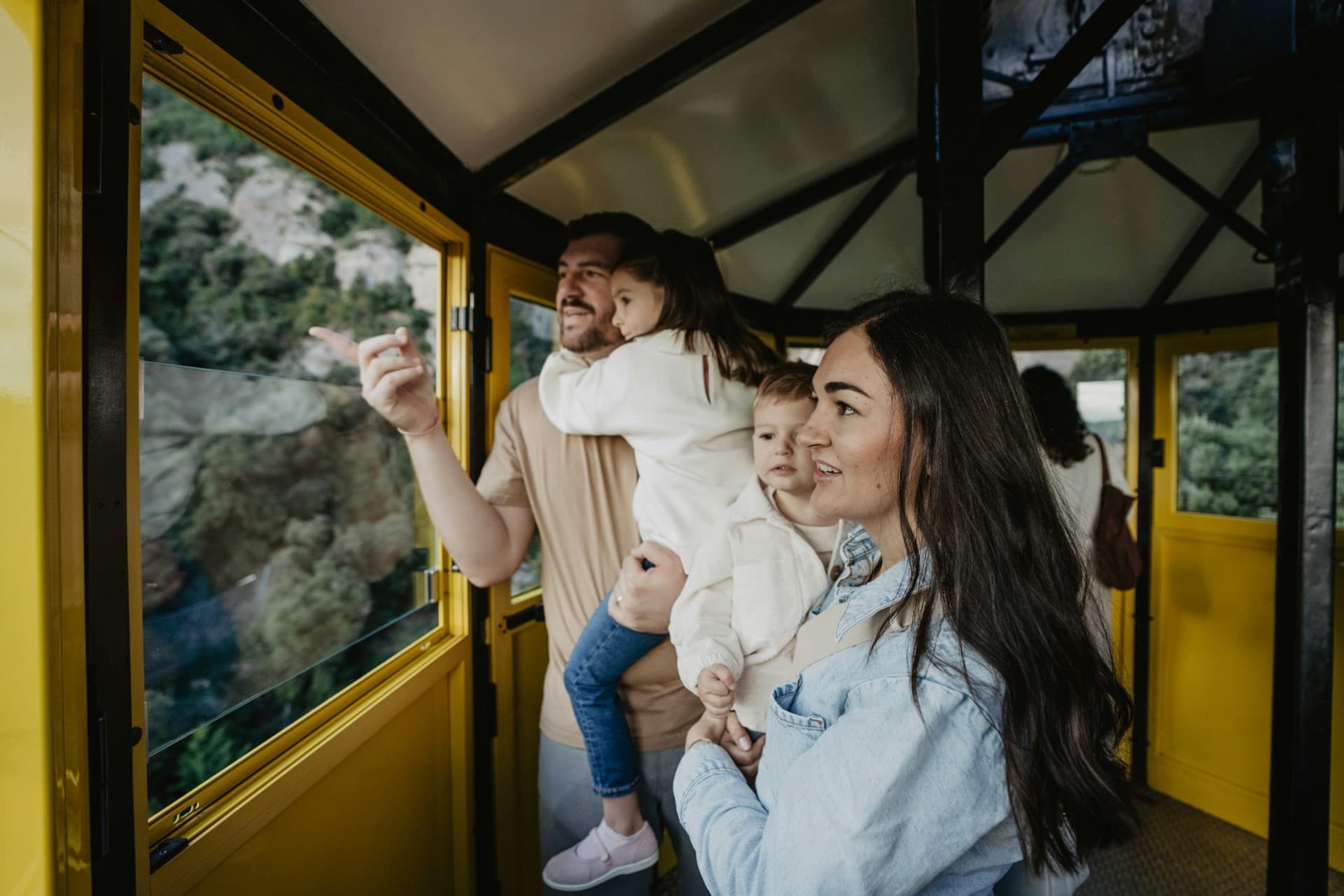 Montserrat Cable Car Ticket - სურათი 2