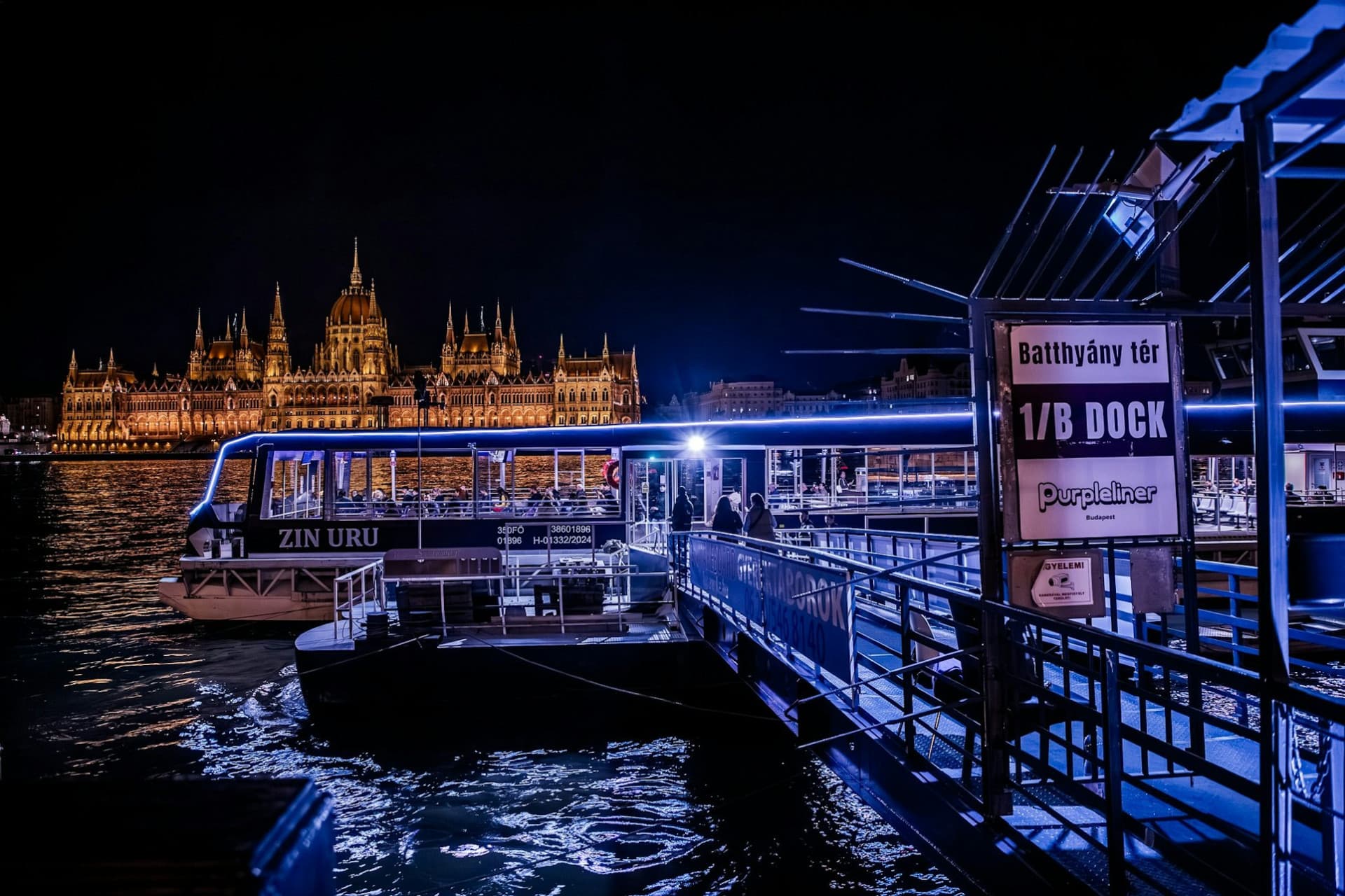 Budapest Parliament Panorama Sightseeing Cruise from Buda - სურათი 8