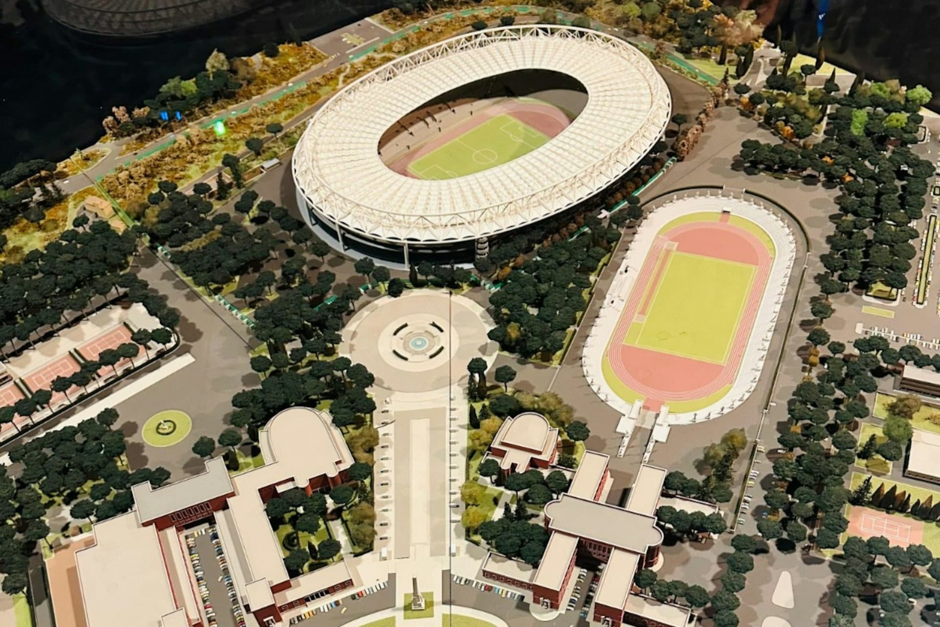 Olympic Stadium Guided Tour Ticket - სურათი 4