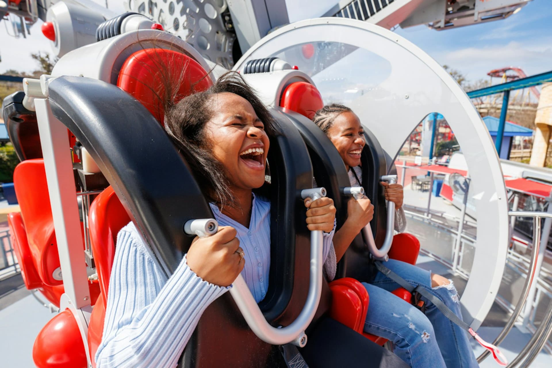 Six Flags Fiesta Texas Ticket - სურათი 3