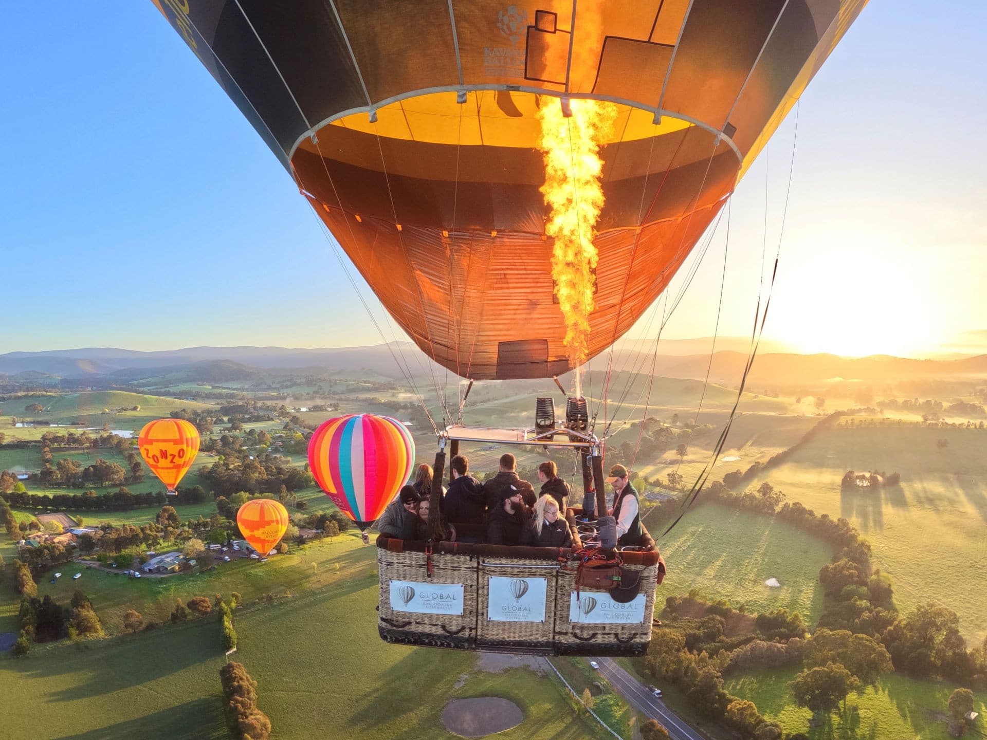 Sunrise Hot Air Balloon Flight over Yarra Valley with Photos - სურათი 6
