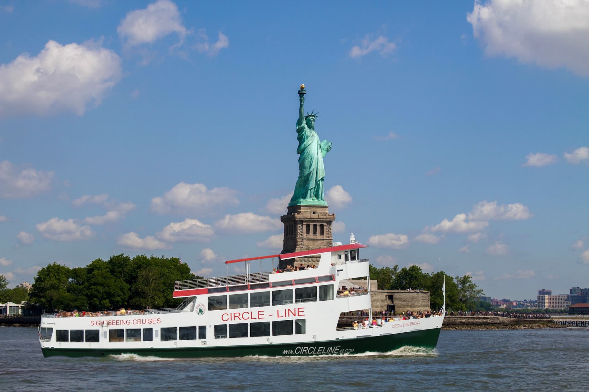 Circle Line "Best of NYC" Sightseeing Cruise (2.5 hours): Reserved Straight-to-Board Ticket - მთავარი სურათი