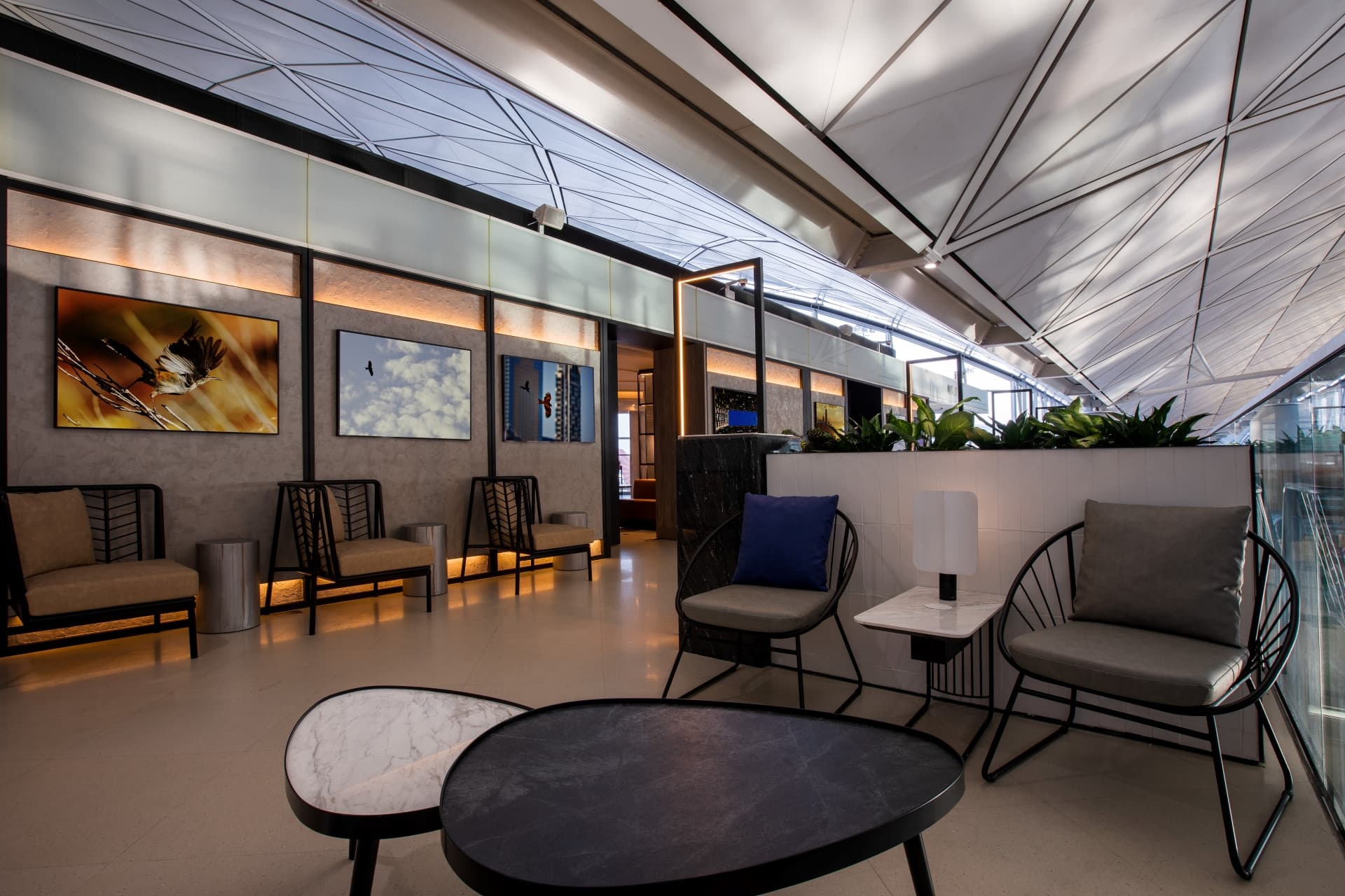 Plaza Premium Lounge - Hong Kong International Airport Terminal 1 - სურათი 9