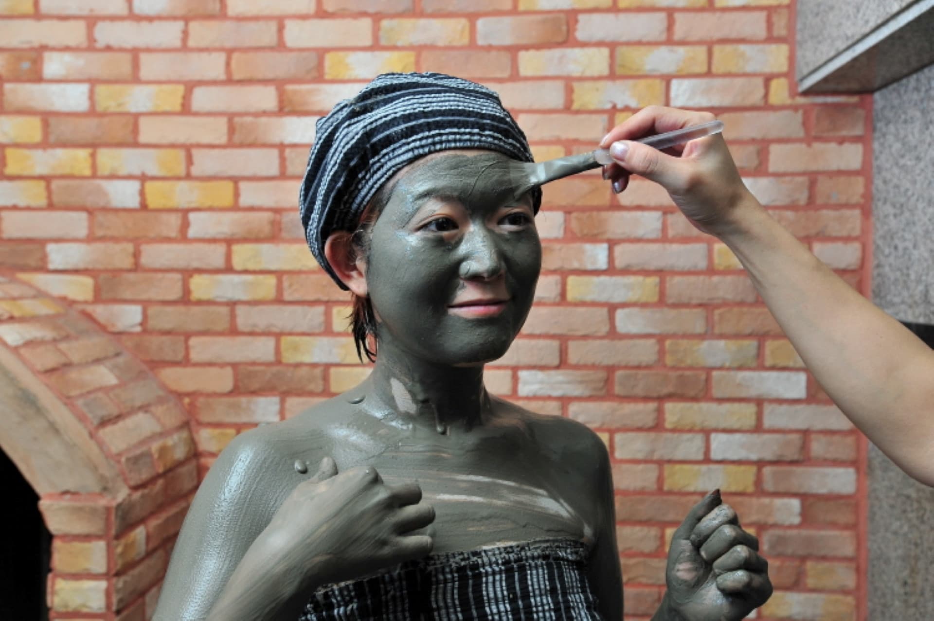 Myeongdong Hana Mud Massage Sauna Experience - სურათი 2