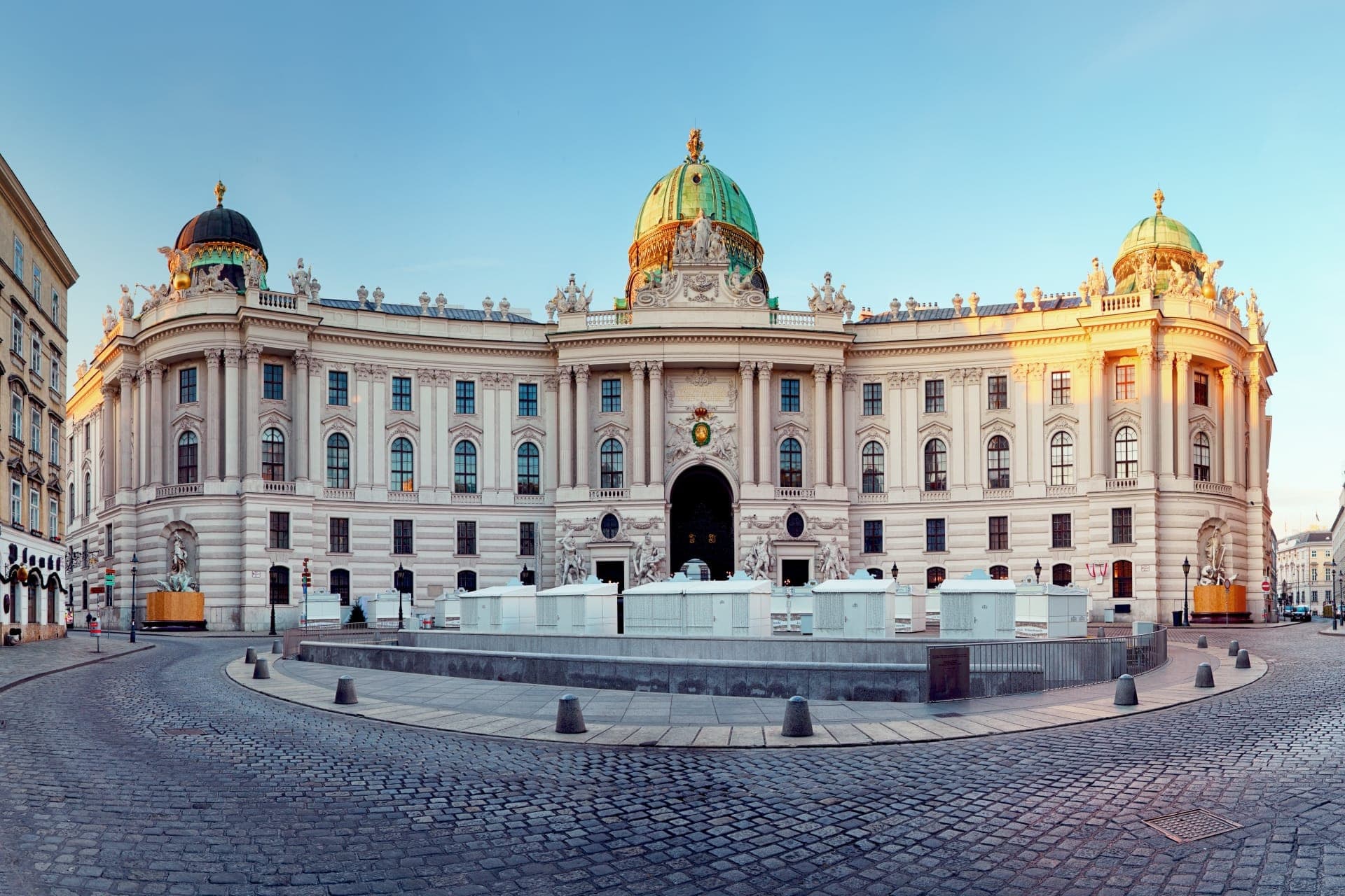 Vienna Old Town, Hofburg Palace Courtyard, and St. Stephen's Cathedral Walking Tour - სურათი 26