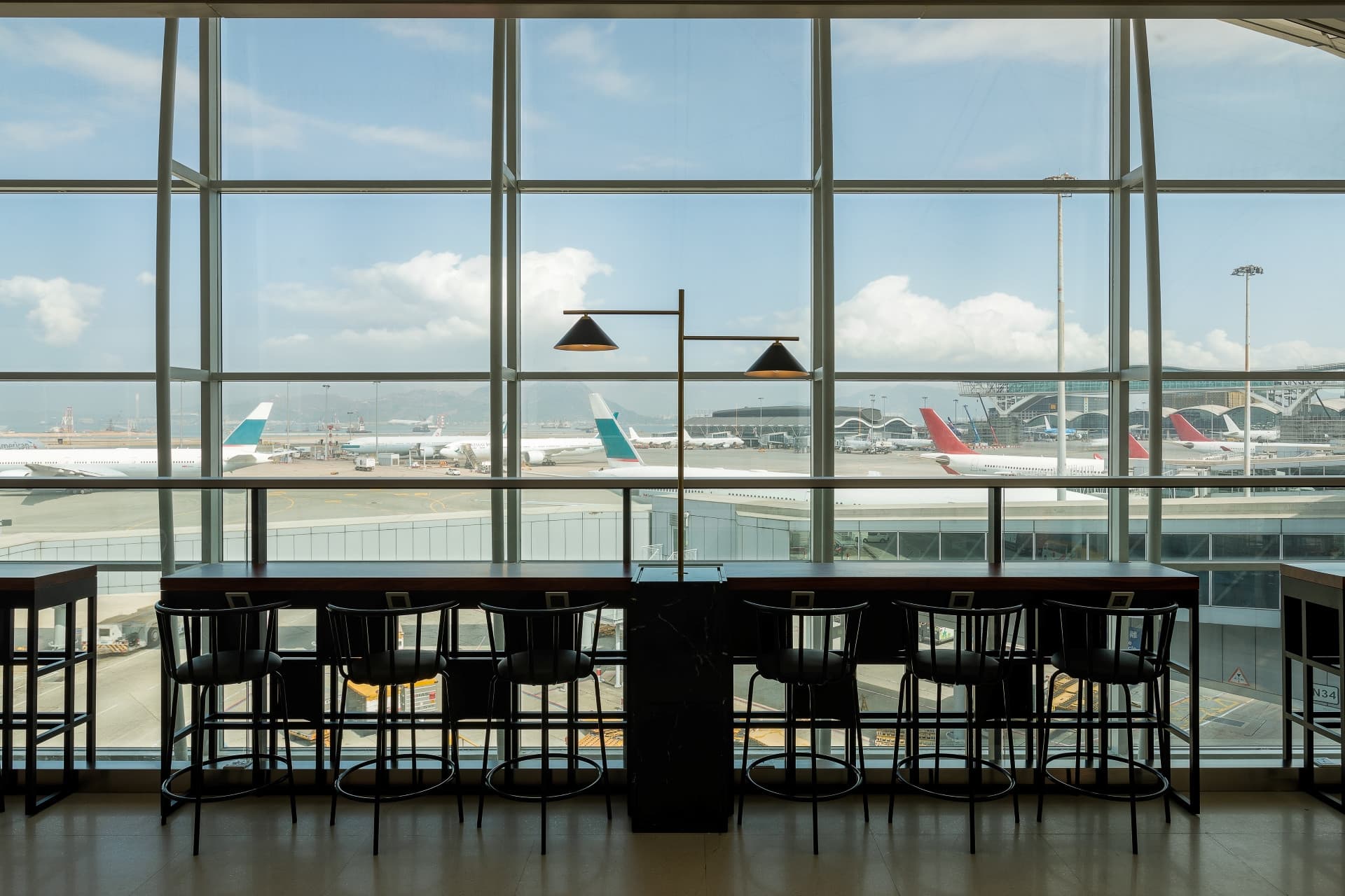 Plaza Premium Lounge - Hong Kong International Airport Terminal 1 - სურათი 10