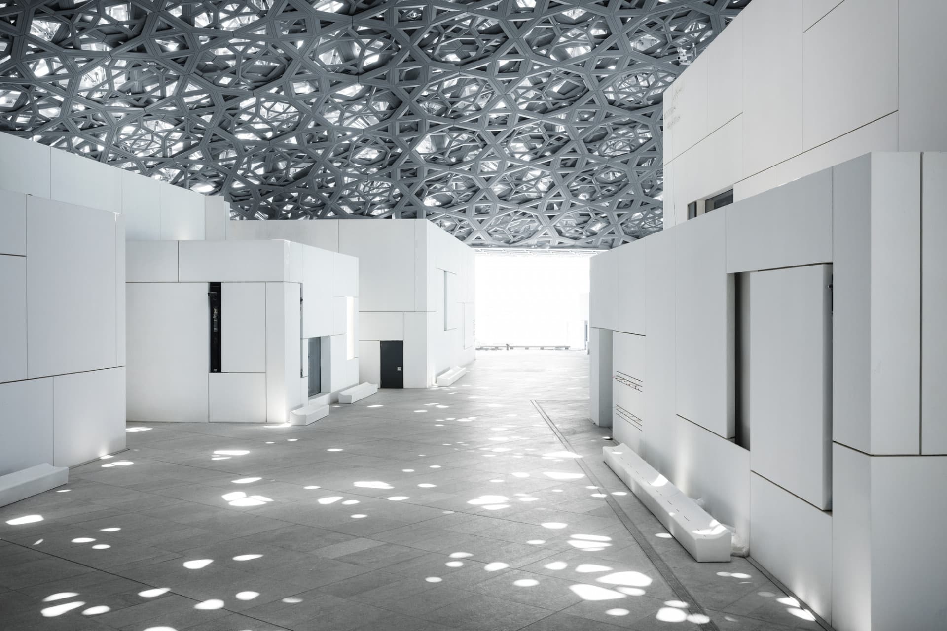 COMBO: The National Aquarium + Louvre Abu Dhabi Tickets - სურათი 11