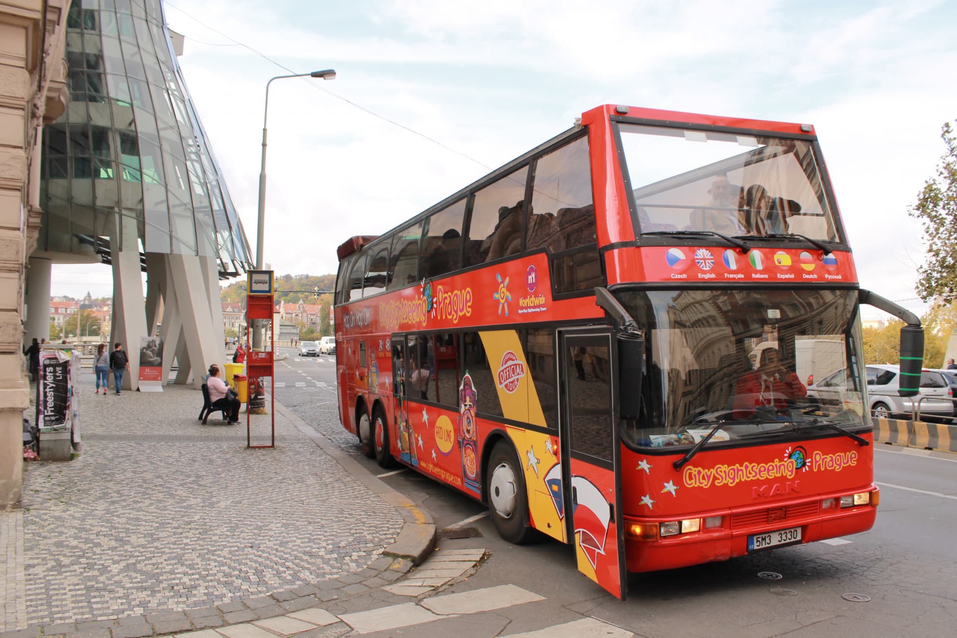 City Sightseeing Prague Hop-on Hop-off Bus Tour - სურათი 10
