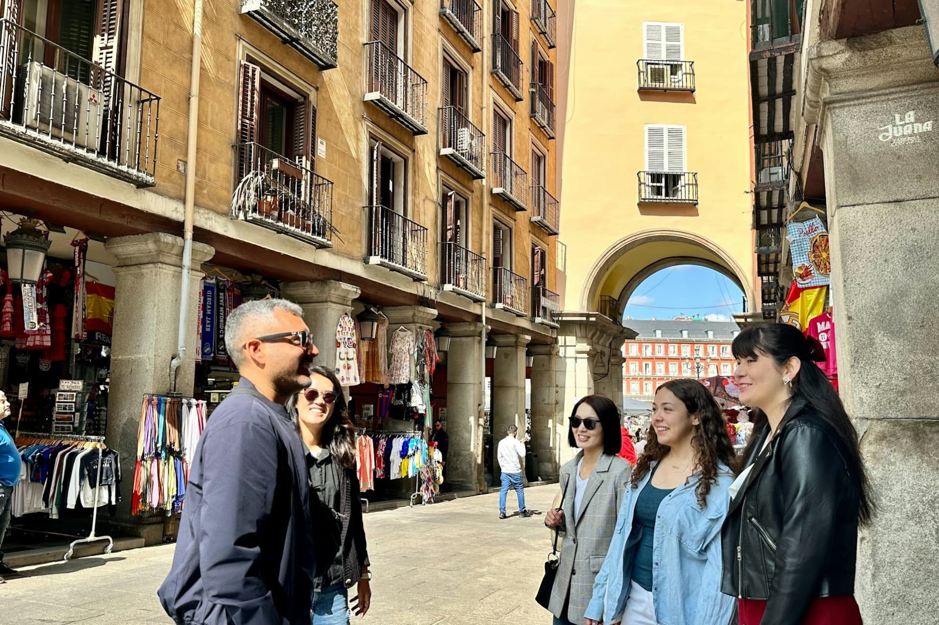 Madrid: 1.5-Hour Evening Walking Tour - სურათი 2