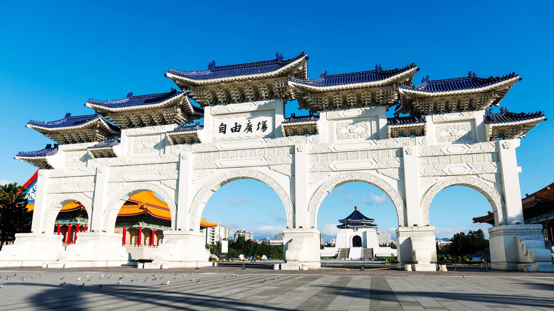 Taipei City Tour with National Palace Museum - სურათი 2