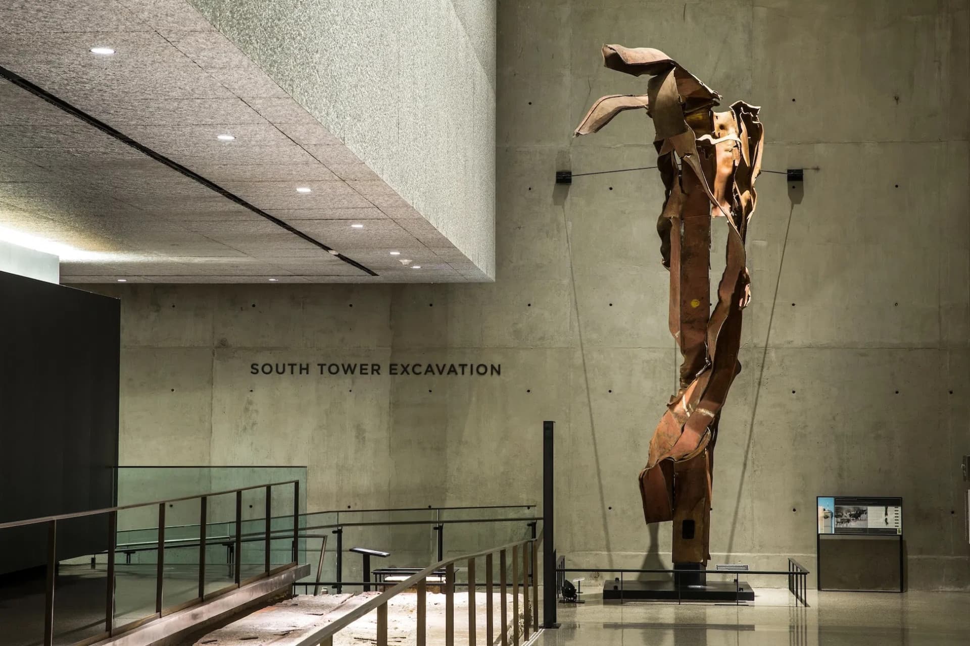 9/11 Memorial & Wall Street Walking Tour + Optional 9/11 Museum Admission - სურათი 8