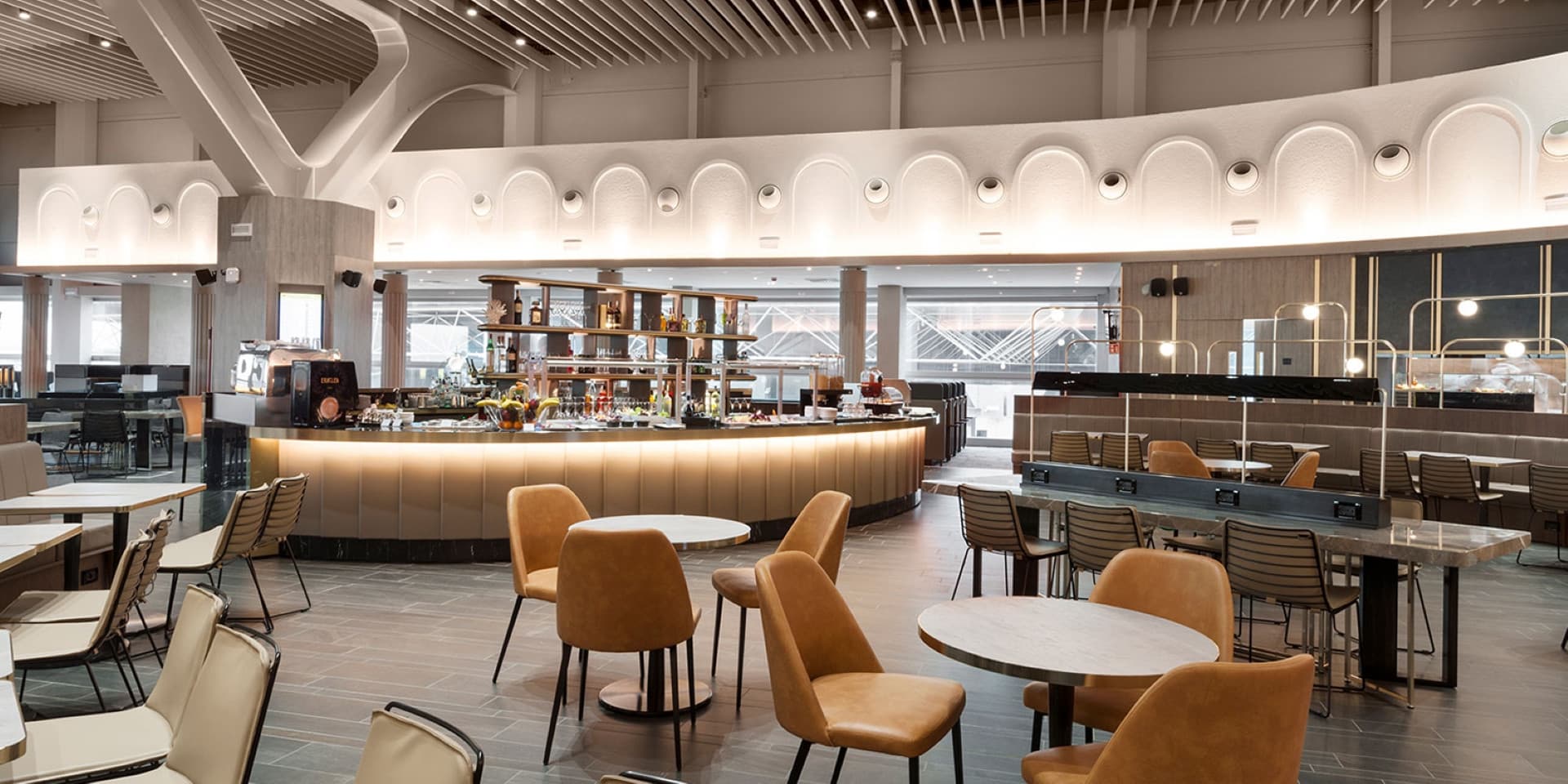 Plaza Premium Lounge - Leonardo da Vinci-Fiumicino Airport Terminal 3 - სურათი 8