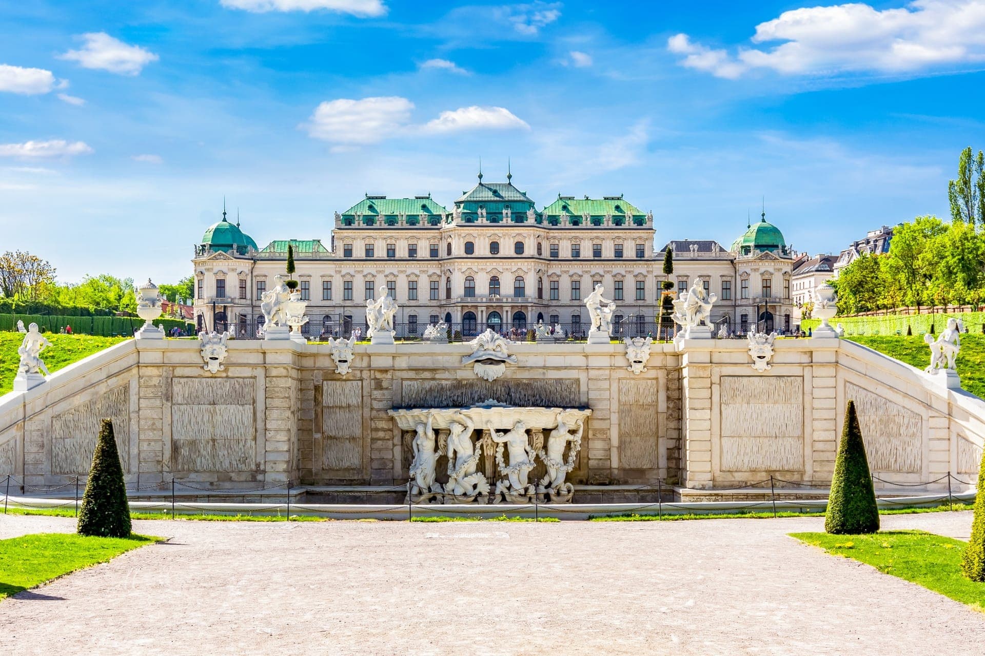 Upper Belvedere Palace Guided Tour with Skip-the-Ticket-Line Entry - სურათი 14