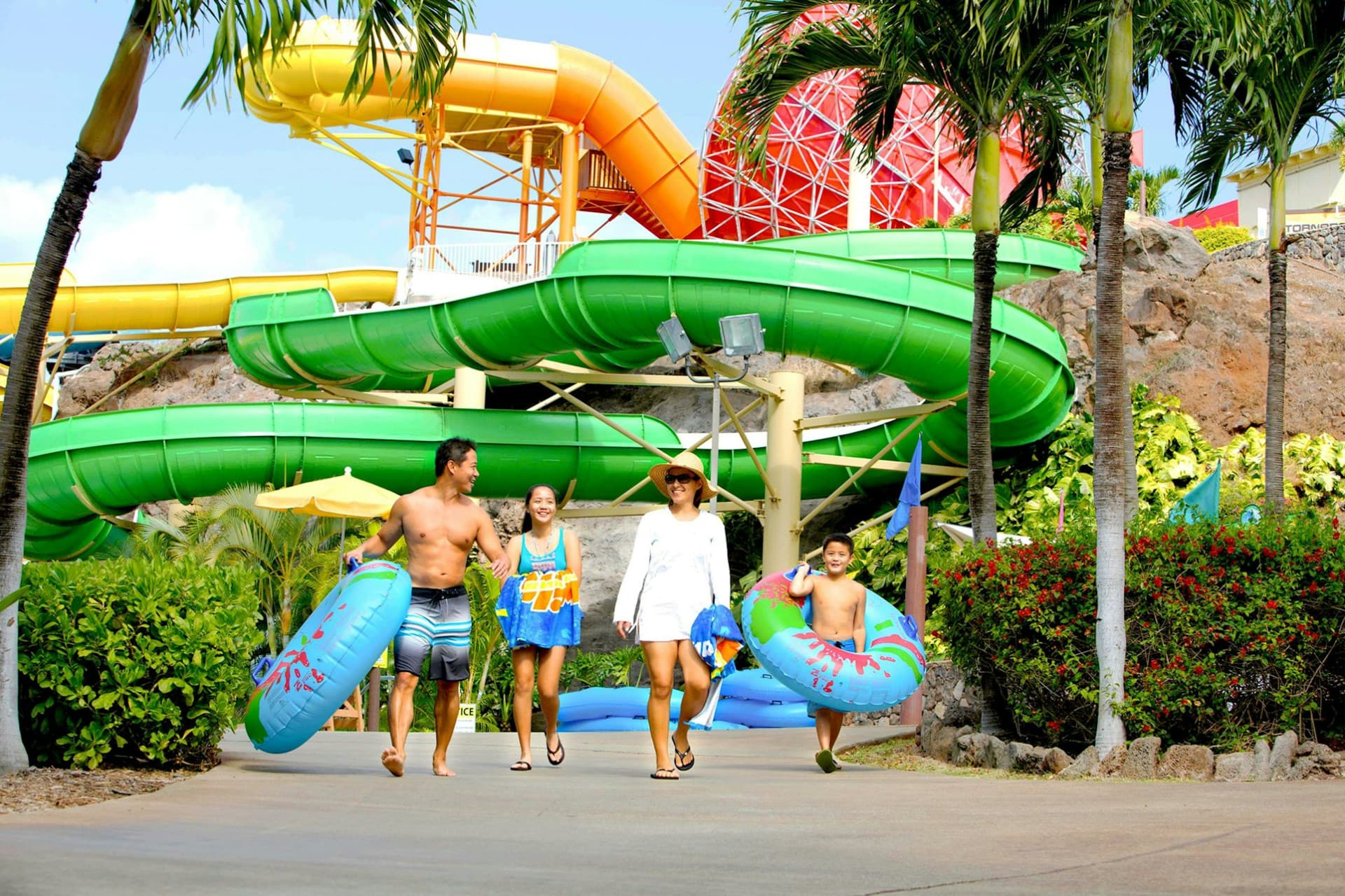 Hawaii: Wet 'n' Wild Ticket + Transportation from Waikiki - მთავარი სურათი