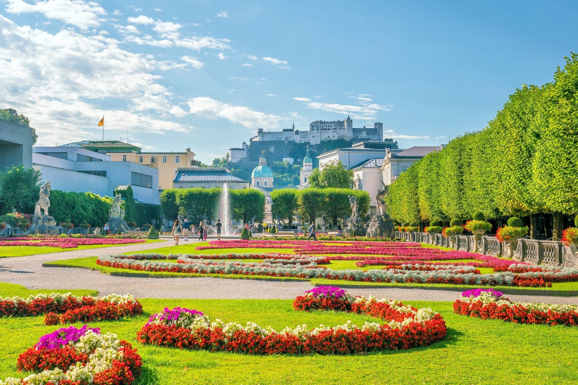 Salzburg Old Town, Mozart, and Mirabell Gardens Walking Tour - სურათი 4