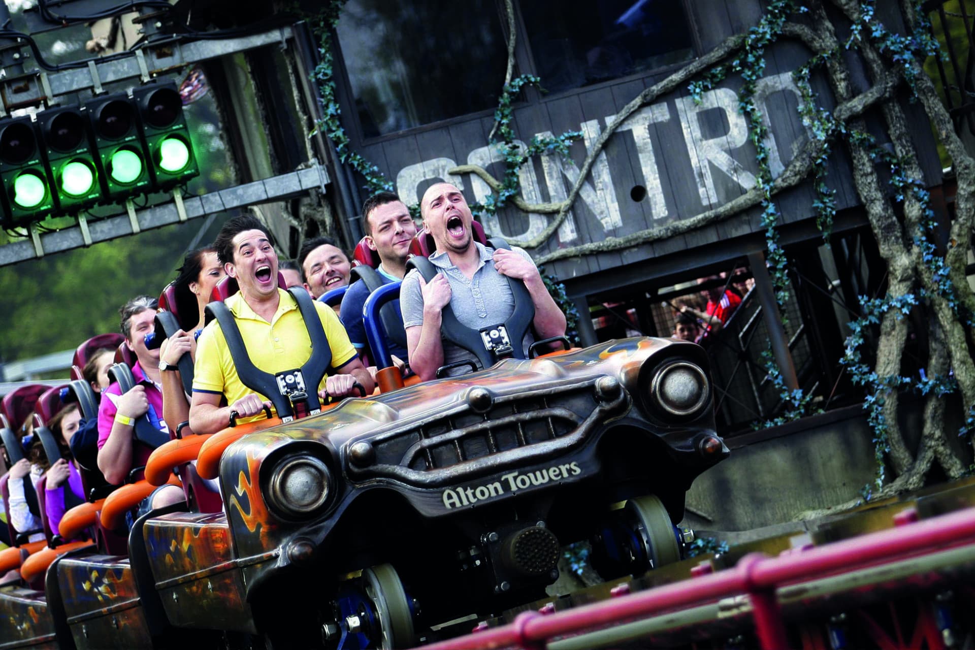 Alton Towers Ticket - სურათი 9