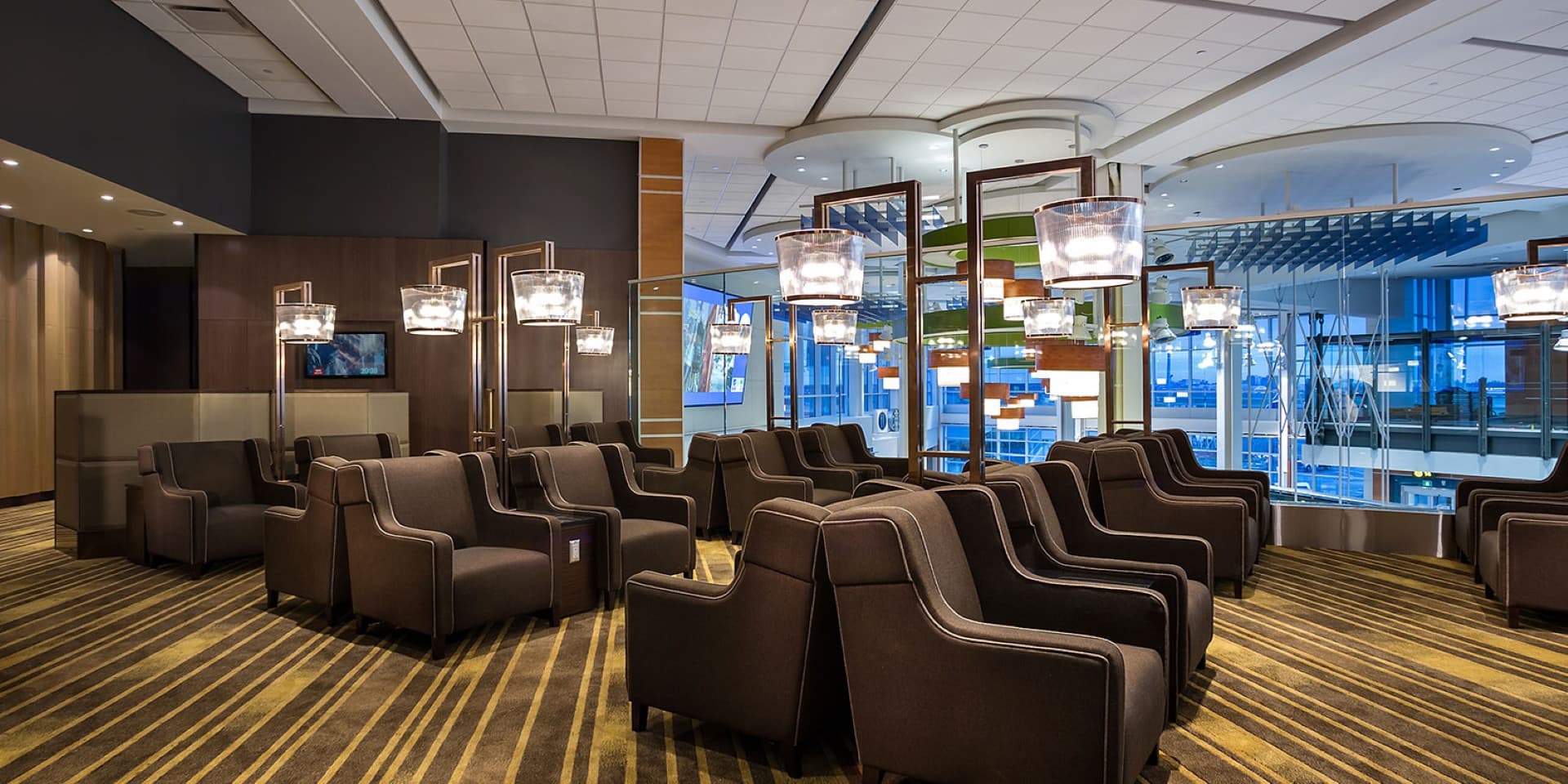 Plaza Premium Lounge - Vancouver International Airport - მთავარი სურათი