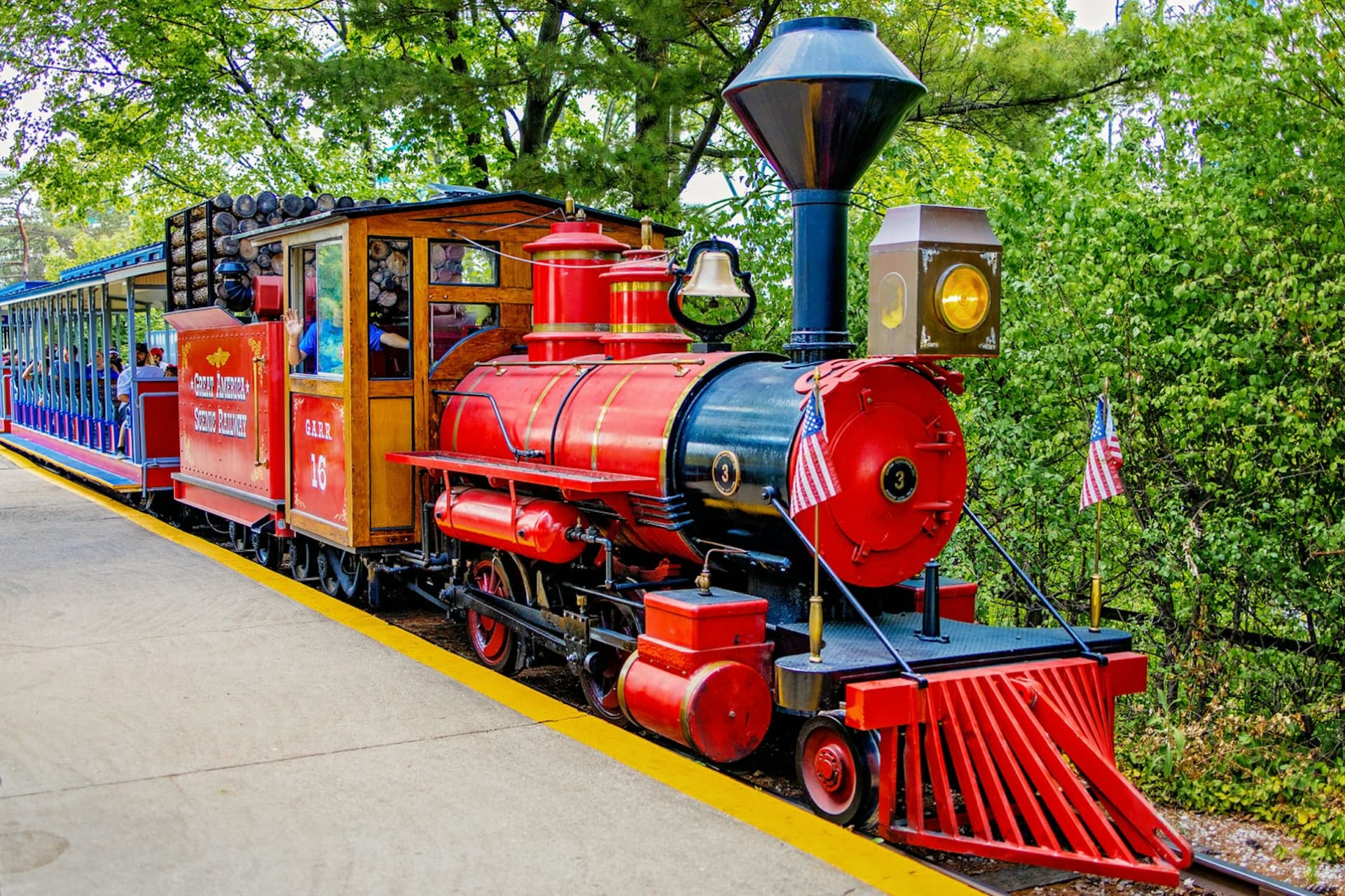 Six Flags Great America Ticket - სურათი 4