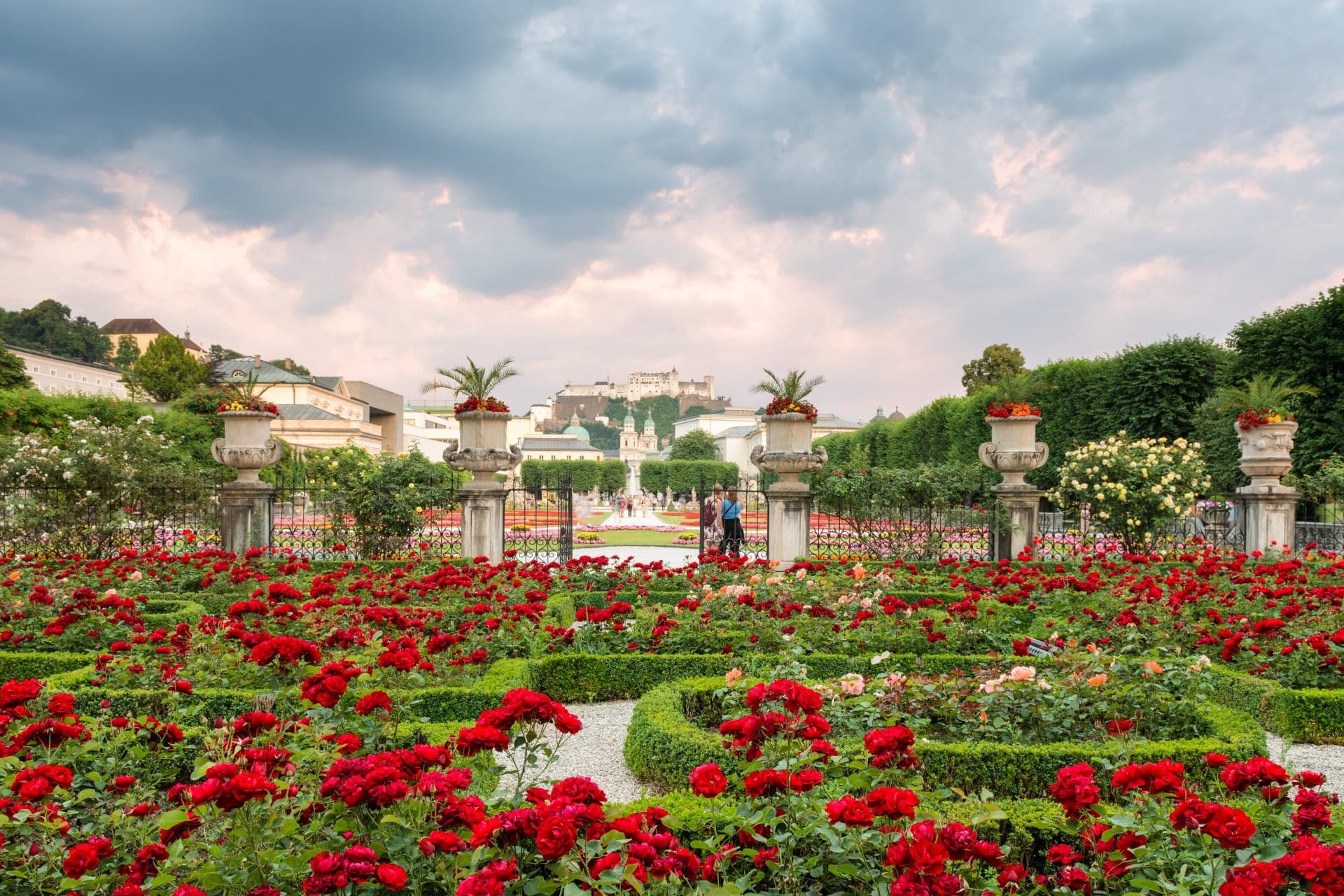 Salzburg Old Town, Mozart, and Mirabell Gardens Walking Tour - სურათი 27