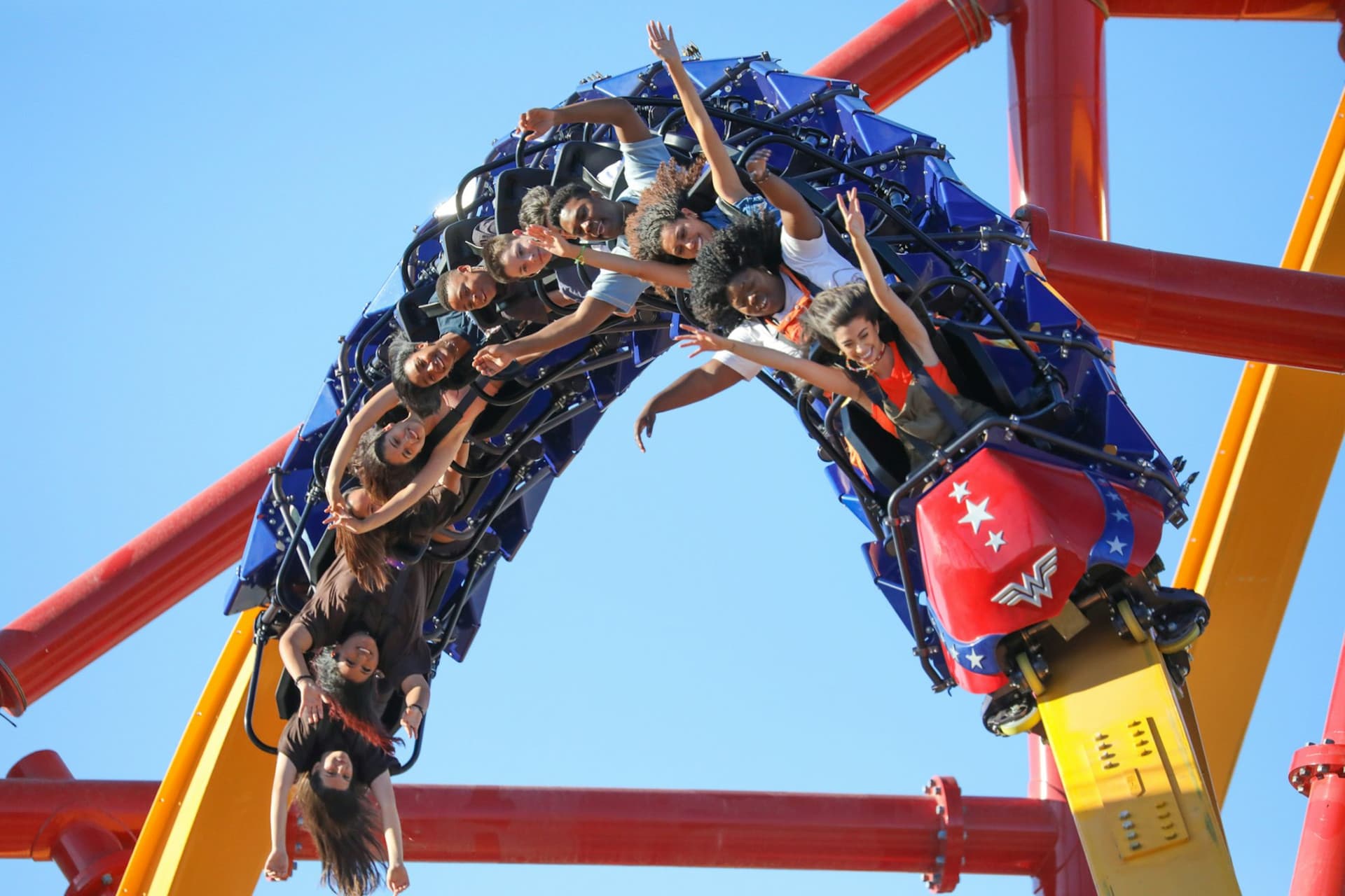 Six Flags Magic Mountain Ticket - მთავარი სურათი