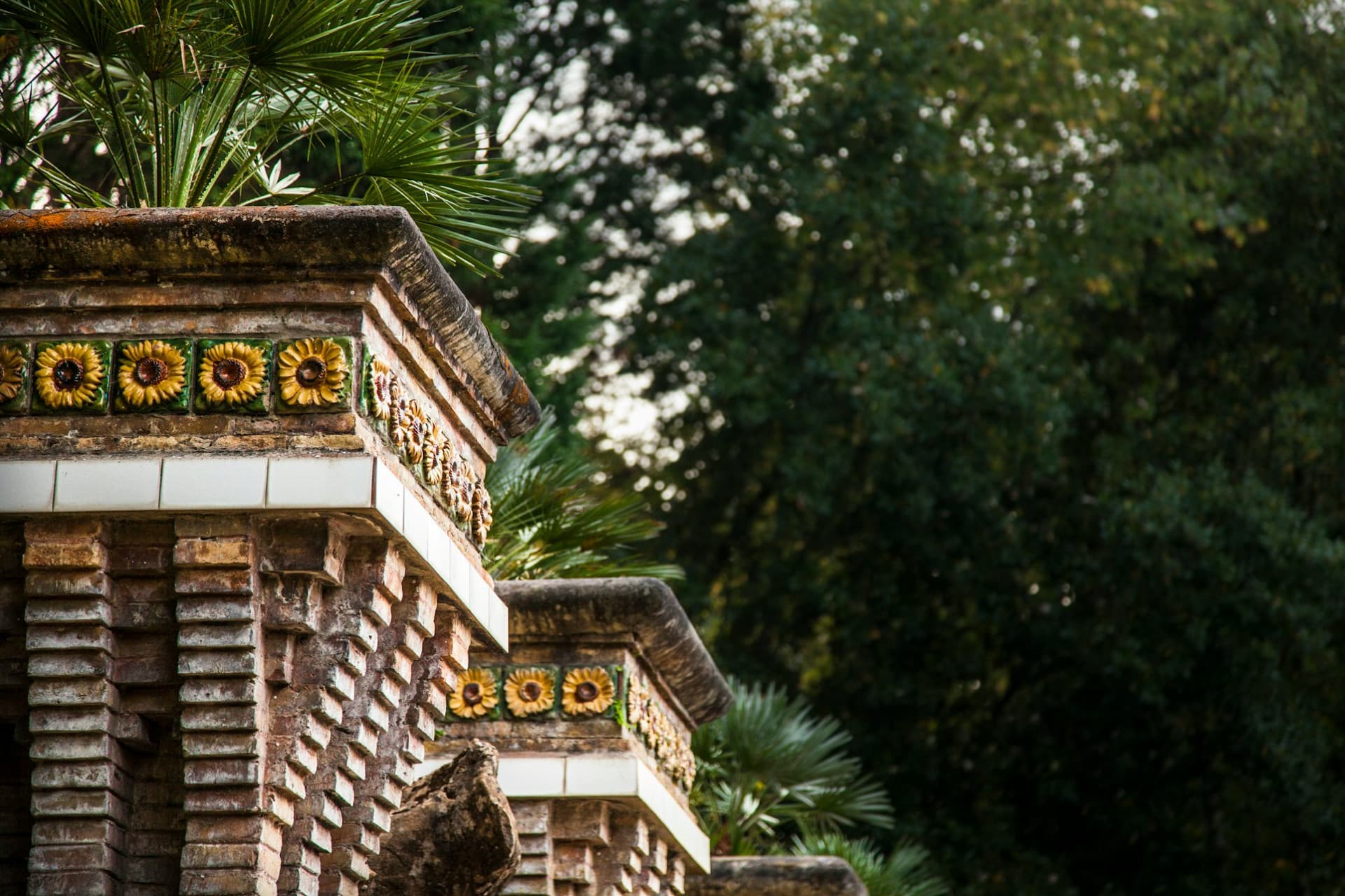 Gaudí's El Capricho Ticket with Audio Guide - სურათი 5