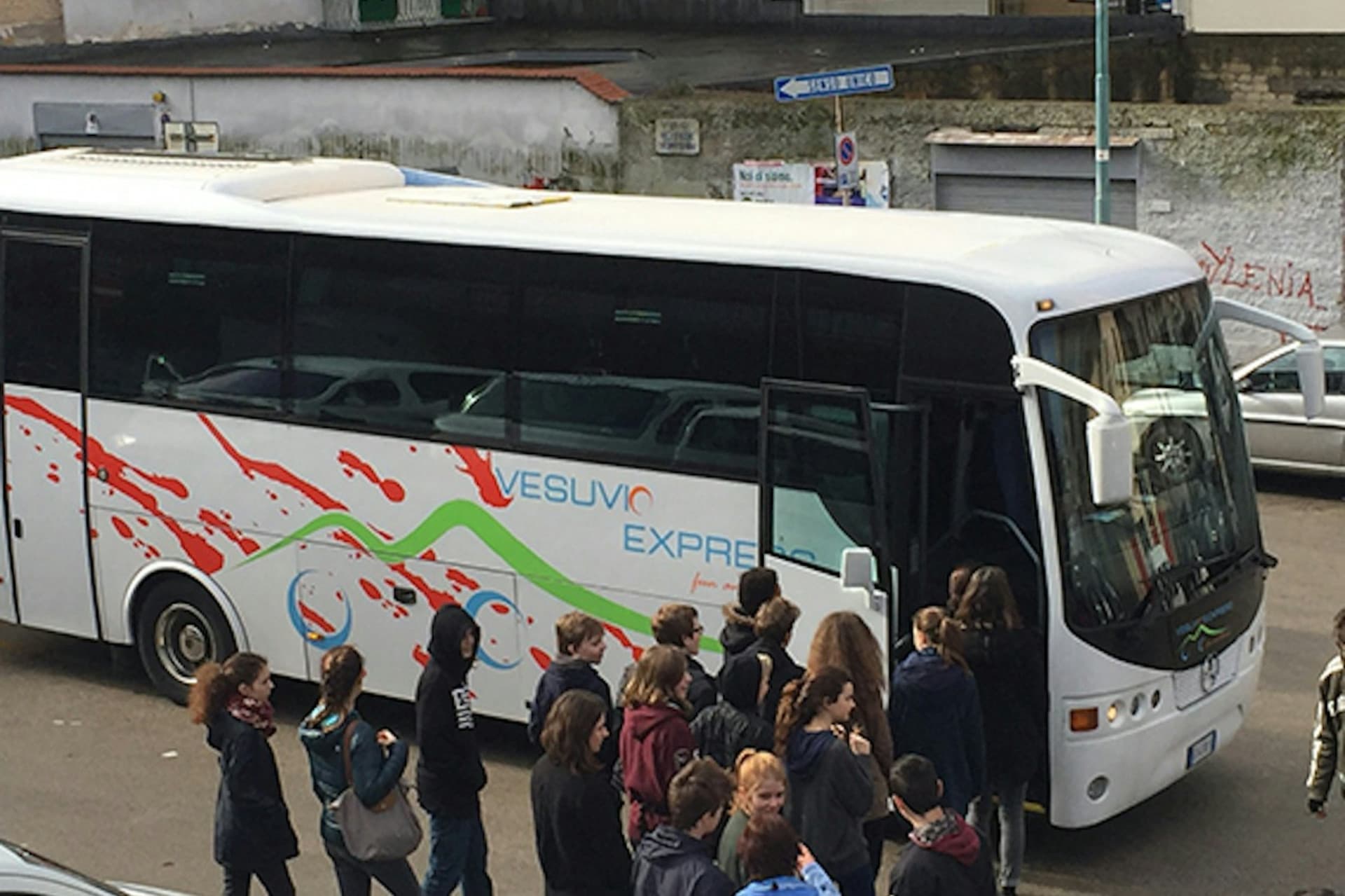 Mount Vesuvius: Vesuvio Park Entry + Roundtrip from Ercolano - სურათი 4