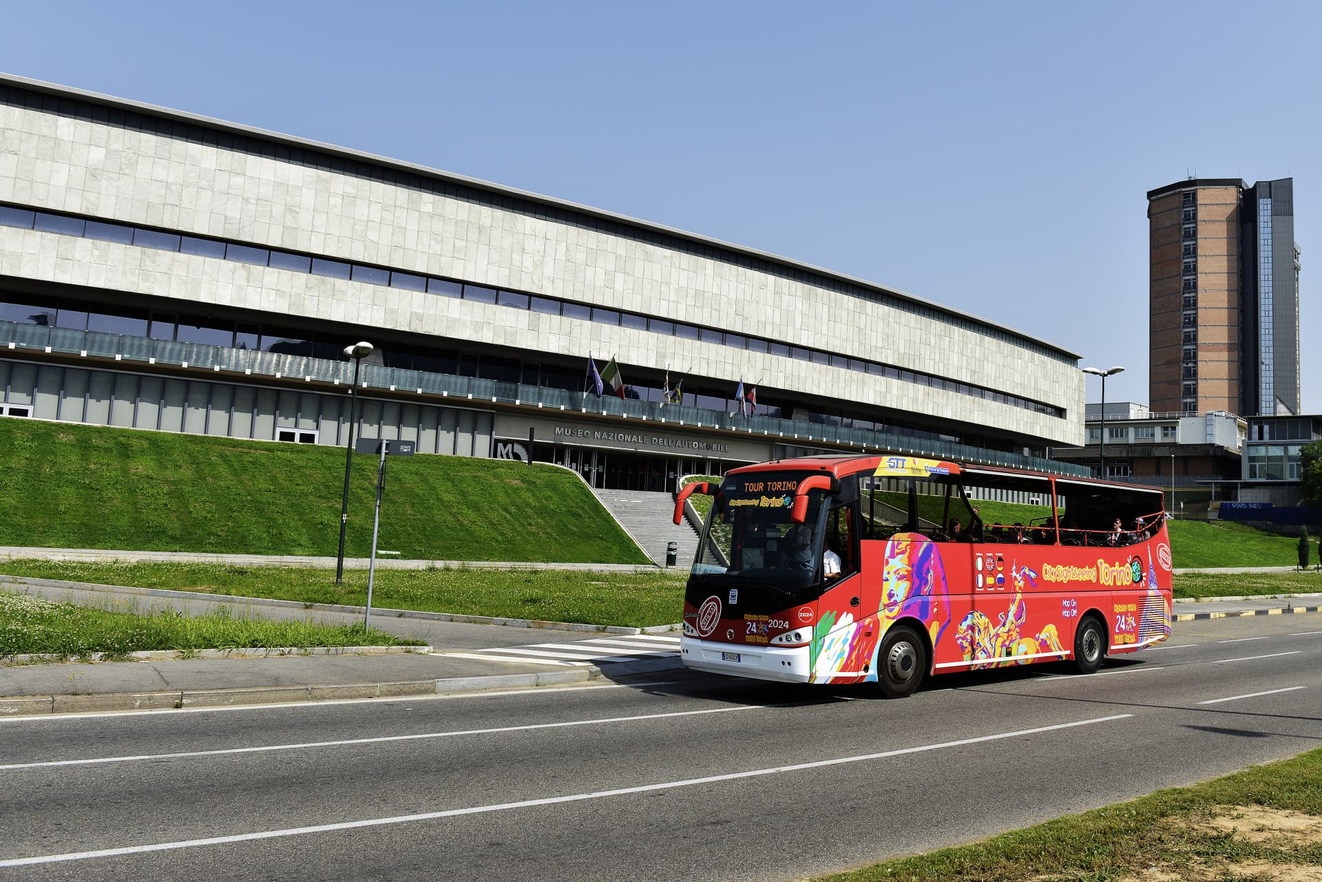 City Sightseeing Turin Hop-on Hop-off Bus Tour - სურათი 9