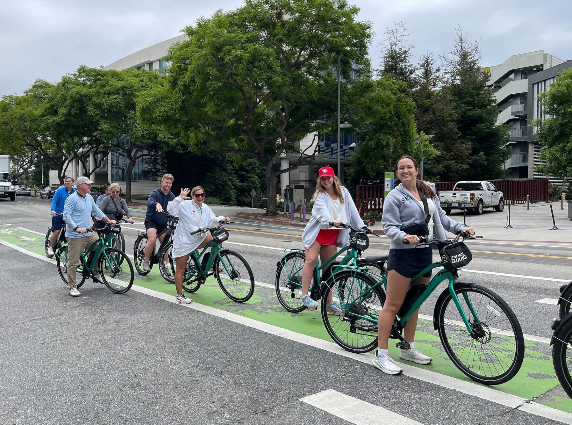 Los Angeles Bike Rental in Santa Monica Beach - სურათი 4