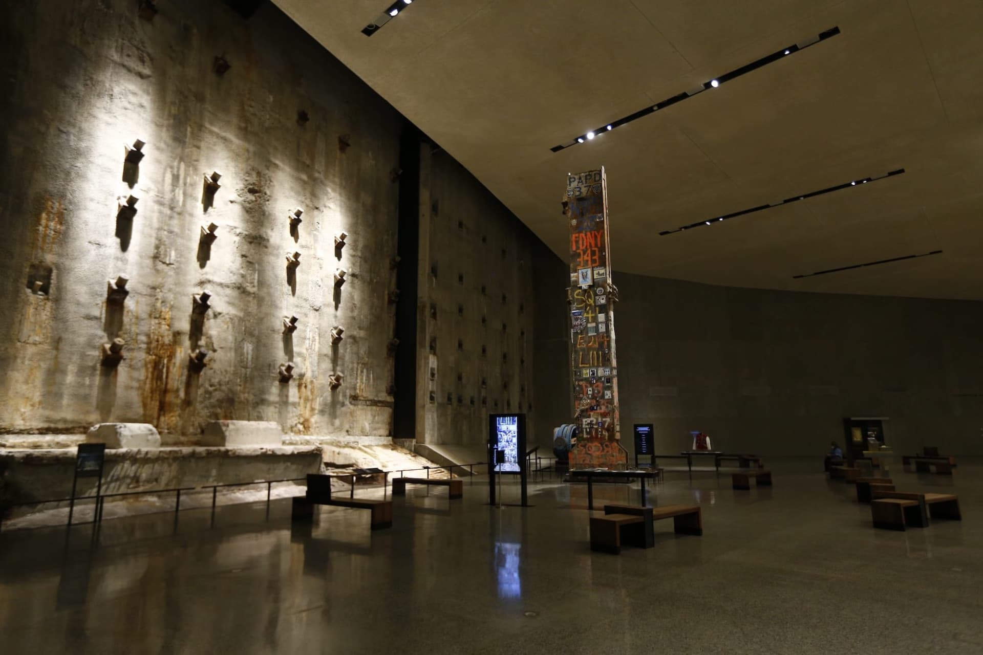 NYC: 9/11 Memorial Museum & Statue of Liberty Cruise - სურათი 9