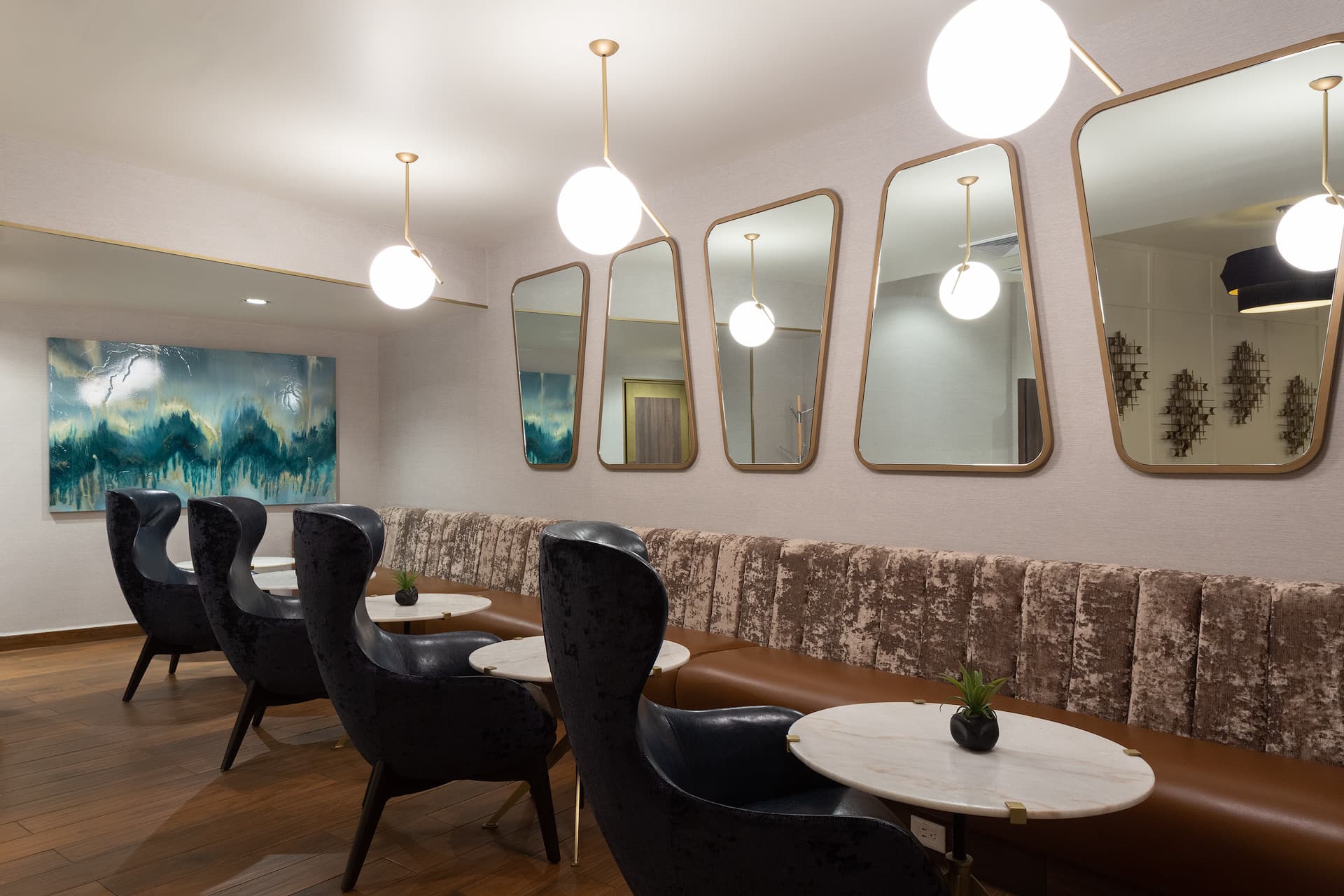 MERA Business Lounge - Cancun International Airport - სურათი 14