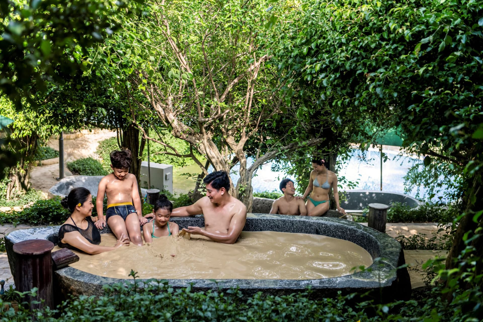 VinWonders Hon Tam Mud Bath Ticket - მთავარი სურათი