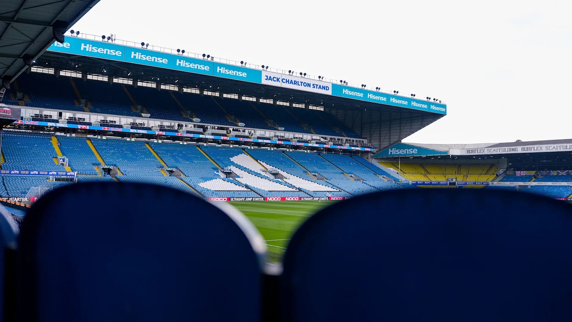 Premier League Football - Leeds United FC Match Ticket at Elland Road Stadium - სურათი 2