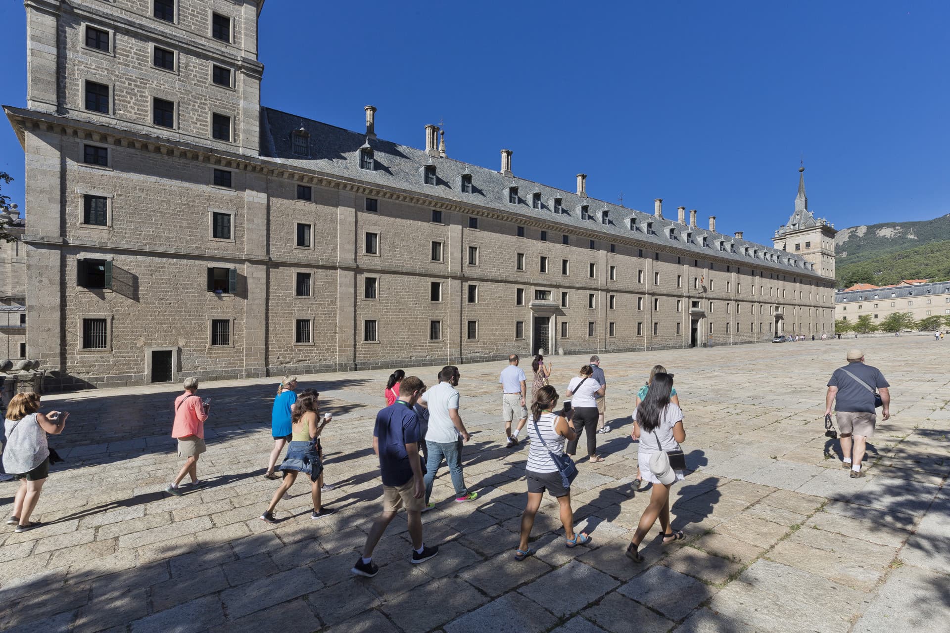Royal Monastery of El Escorial and Valley of the Fallen Tour - სურათი 4