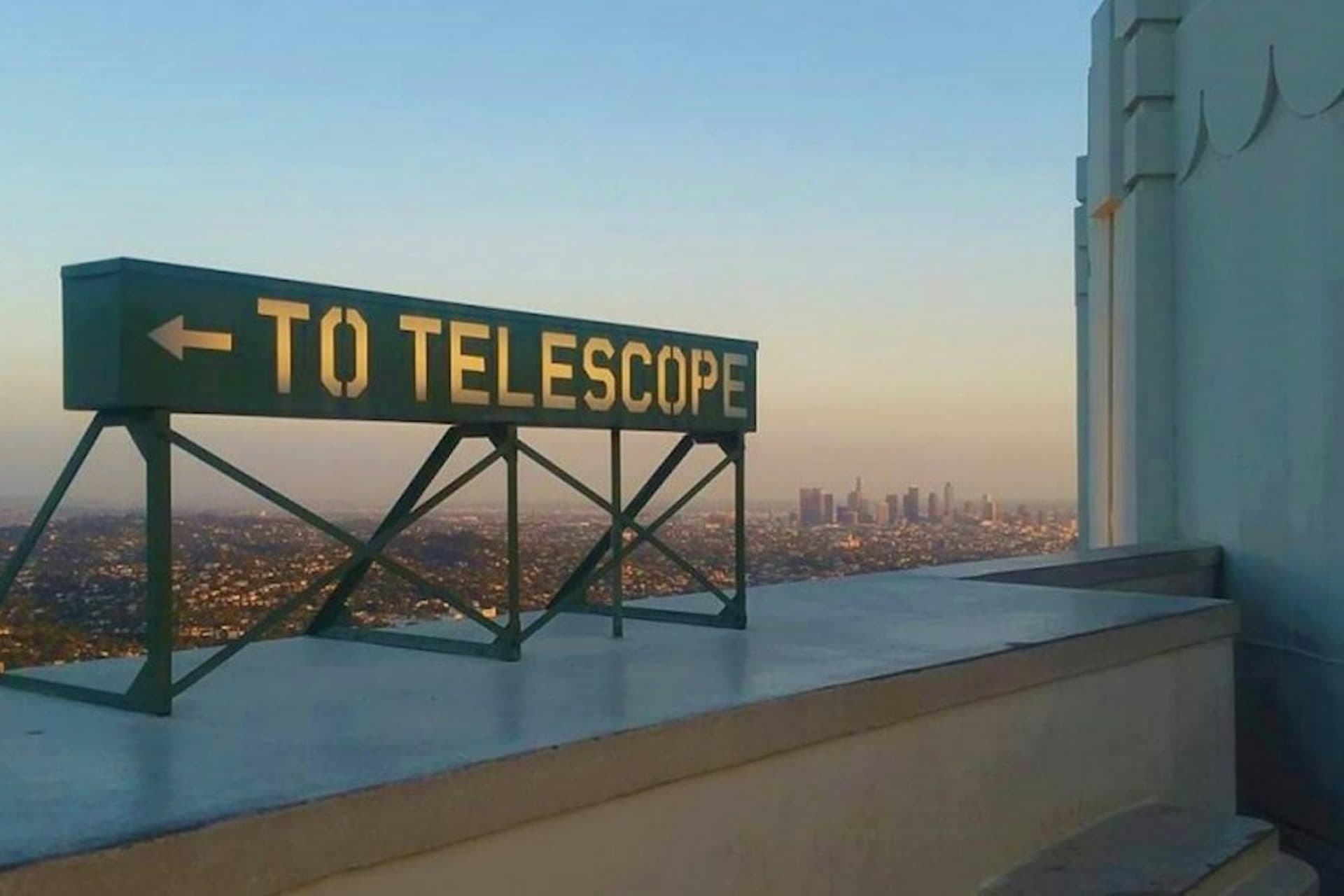 Griffith Observatory: Guided Tour + Planetarium Show Ticket - სურათი 6