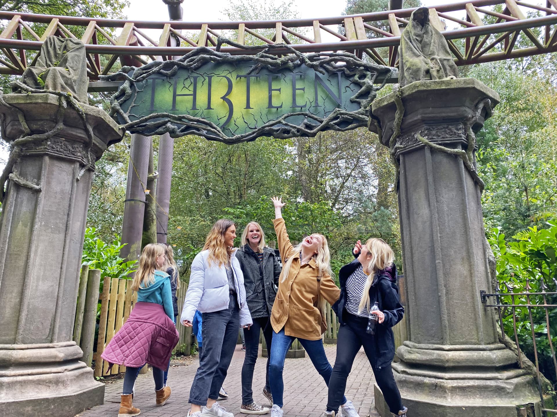 Alton Towers Ticket - სურათი 13
