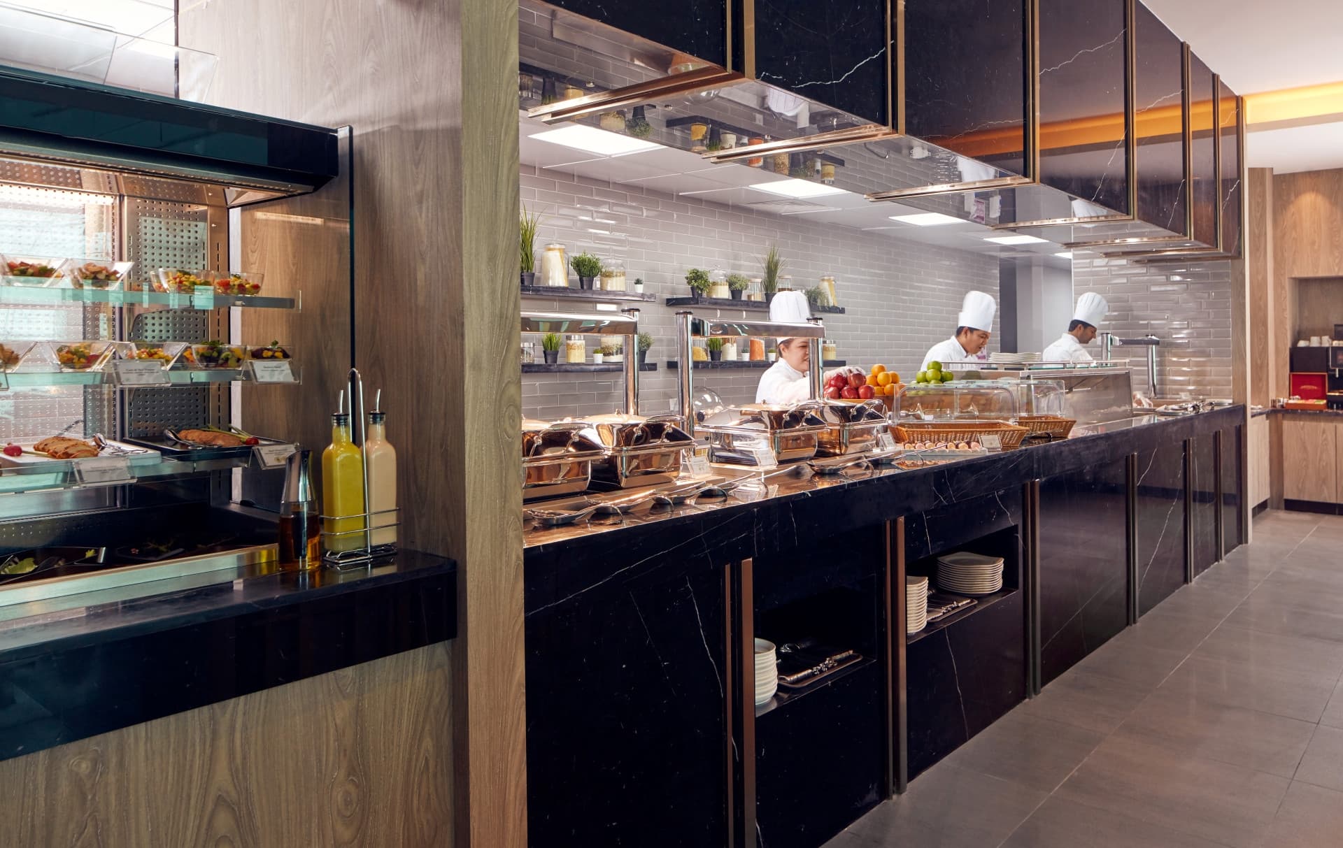 Plaza Premium Lounge - Dubai International Airport Terminal 3 - სურათი 3