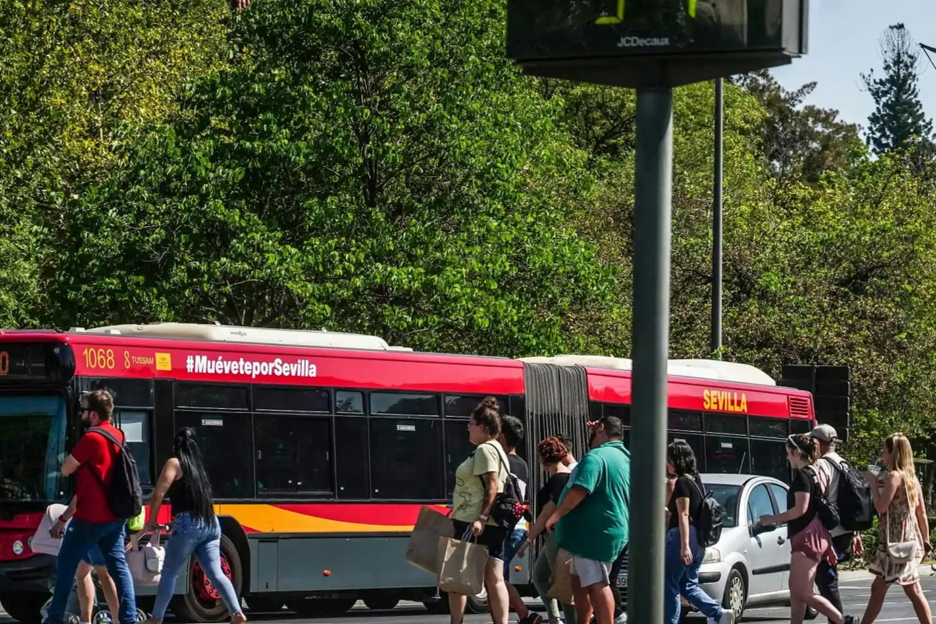 Seville: Airport Transfer Ticket to City Center - სურათი 5