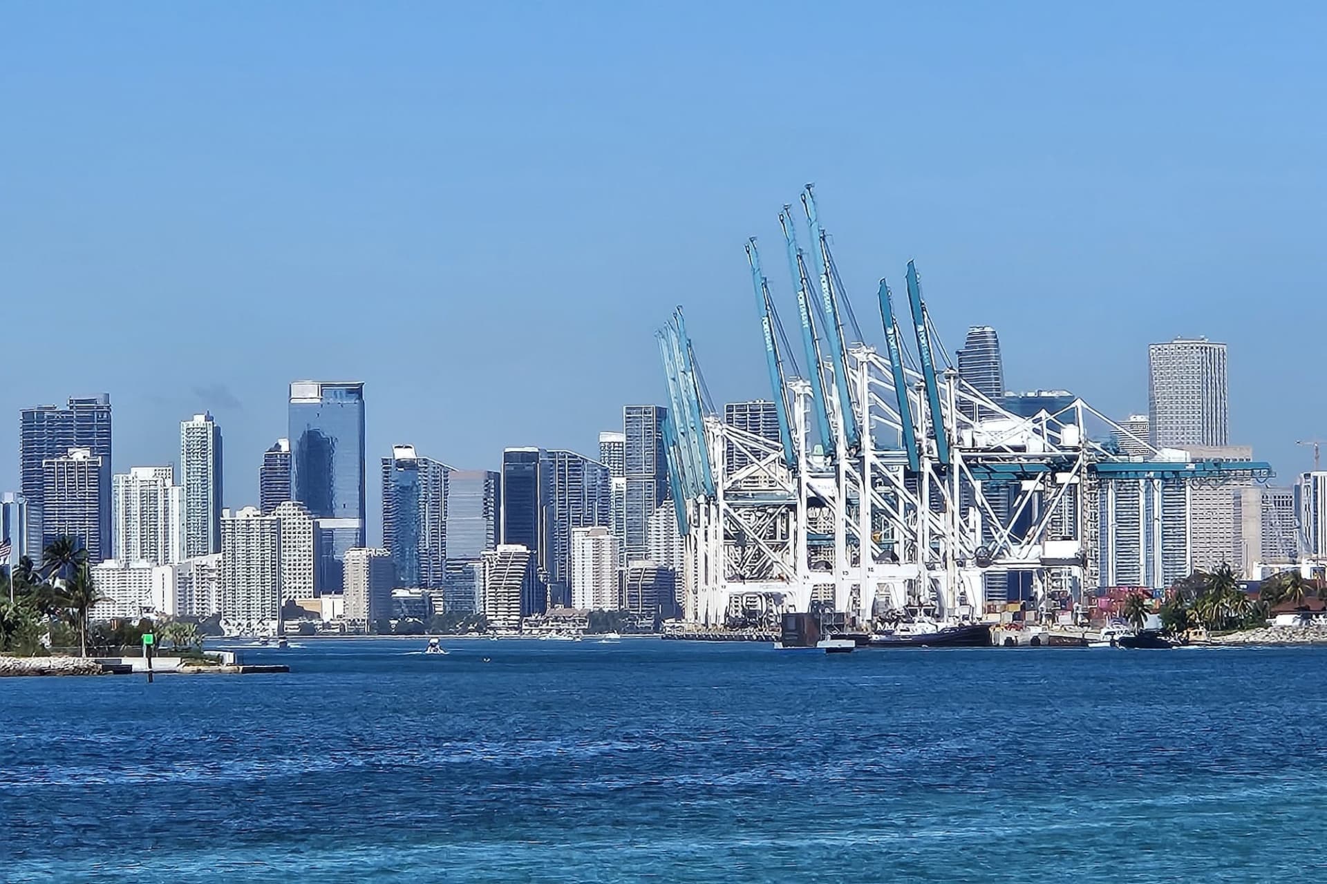 Water Taxi between Bayside Marketplace & South Beach - სურათი 4