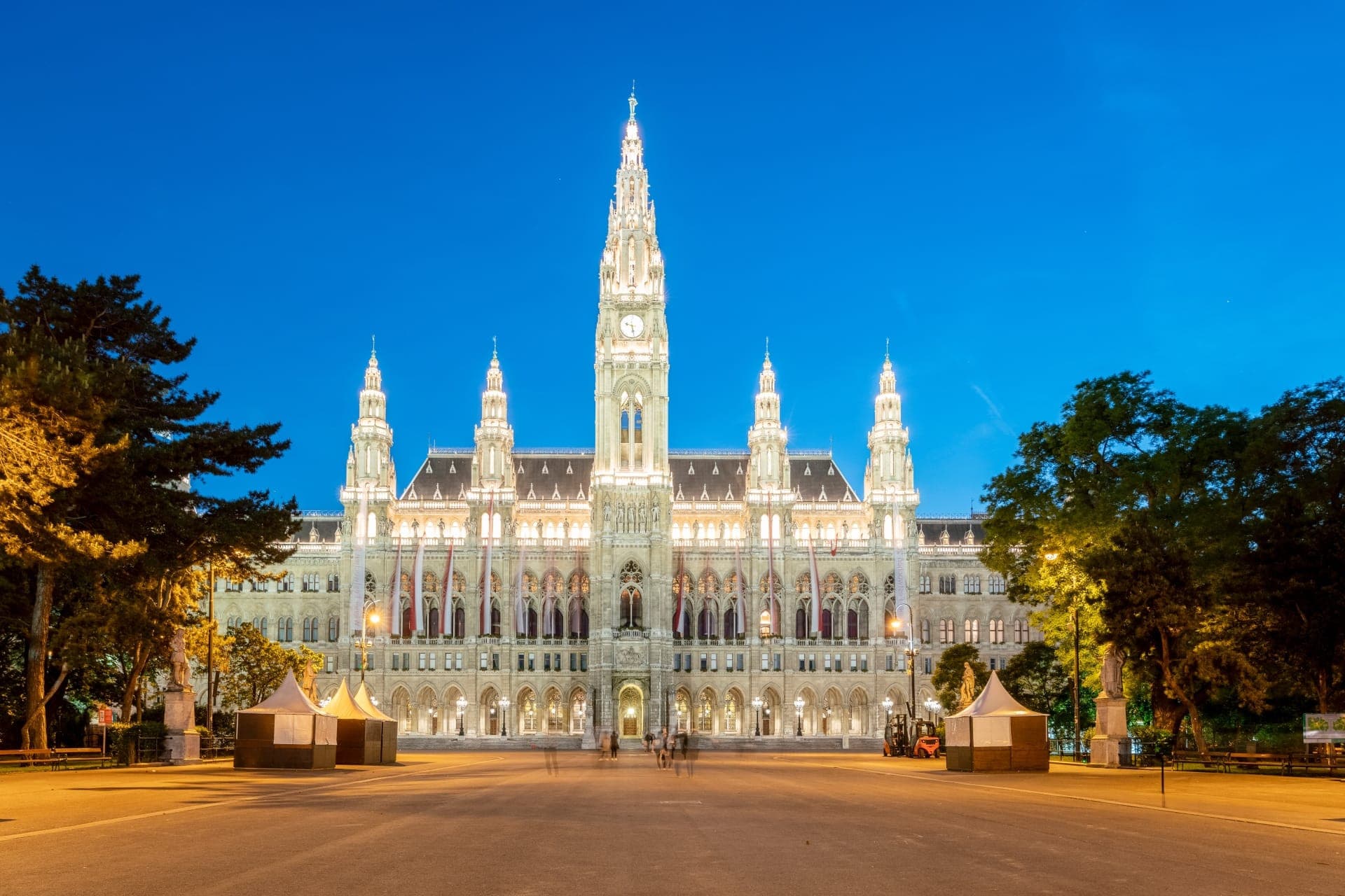 Vienna Old Town, Hofburg Palace Courtyard, and St. Stephen's Cathedral Walking Tour - სურათი 16