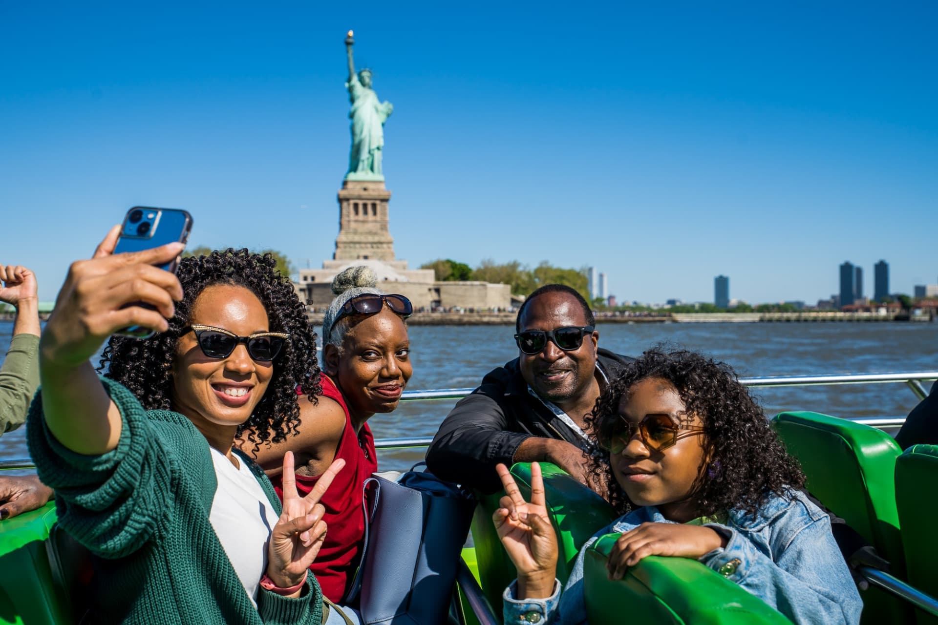 The Beast Downtown Speedboat to Statue of Liberty by Circle Line: Reserved Straight-to-Board Ticket - სურათი 2