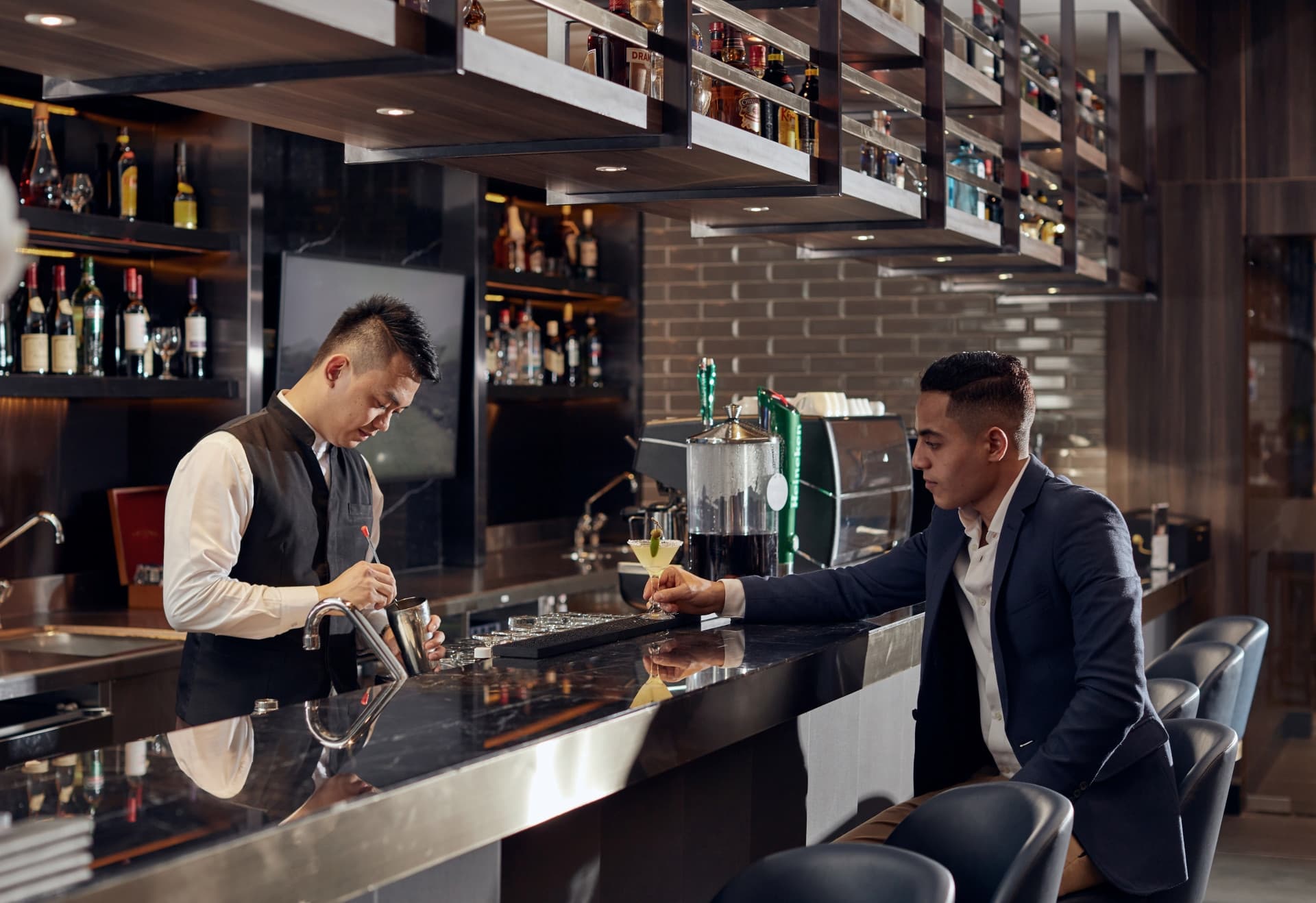 Plaza Premium Lounge - Dubai International Airport Terminal 3 - სურათი 6