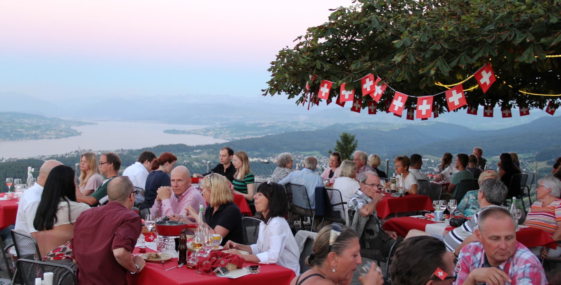 Zurich Sunset Tour and Dinner with Swiss Cheese Fondue - სურათი 7