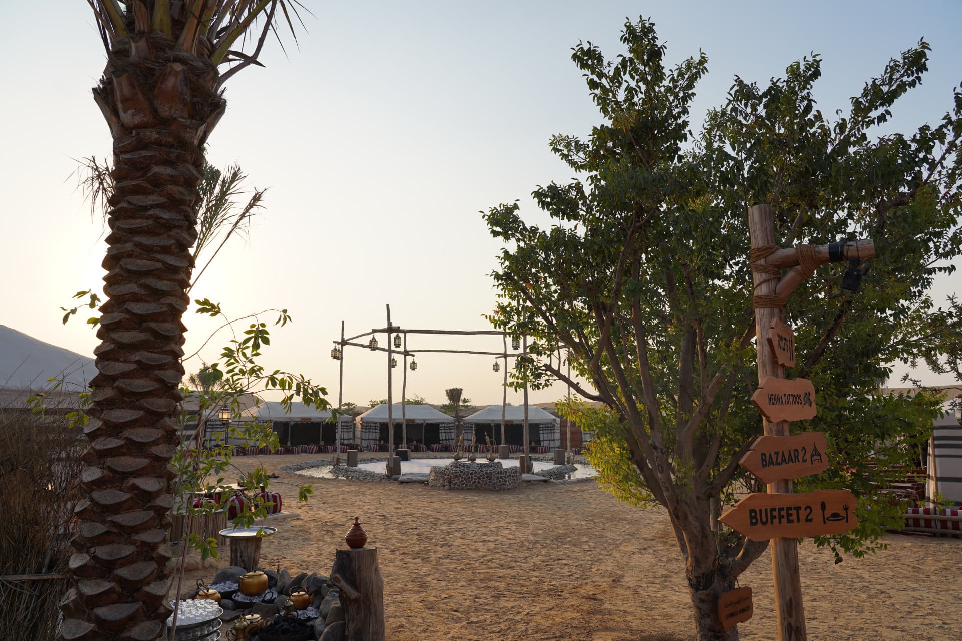 Dubai Red Dunes Desert Safari Tour with Camel Ride and Buffet Dinner at Al Khayma Camp - სურათი 16