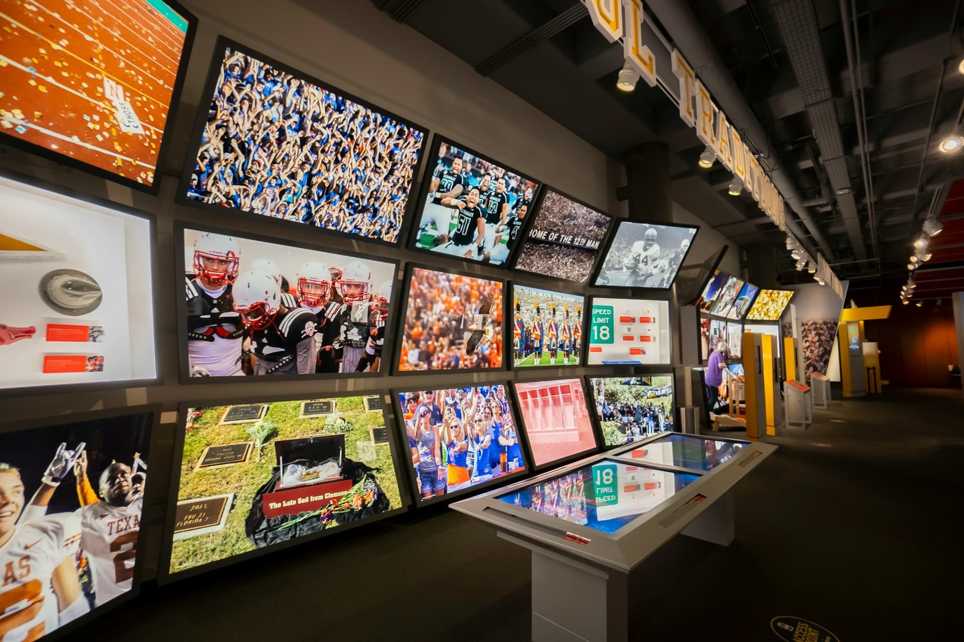 College Football Hall of Fame Ticket - სურათი 4