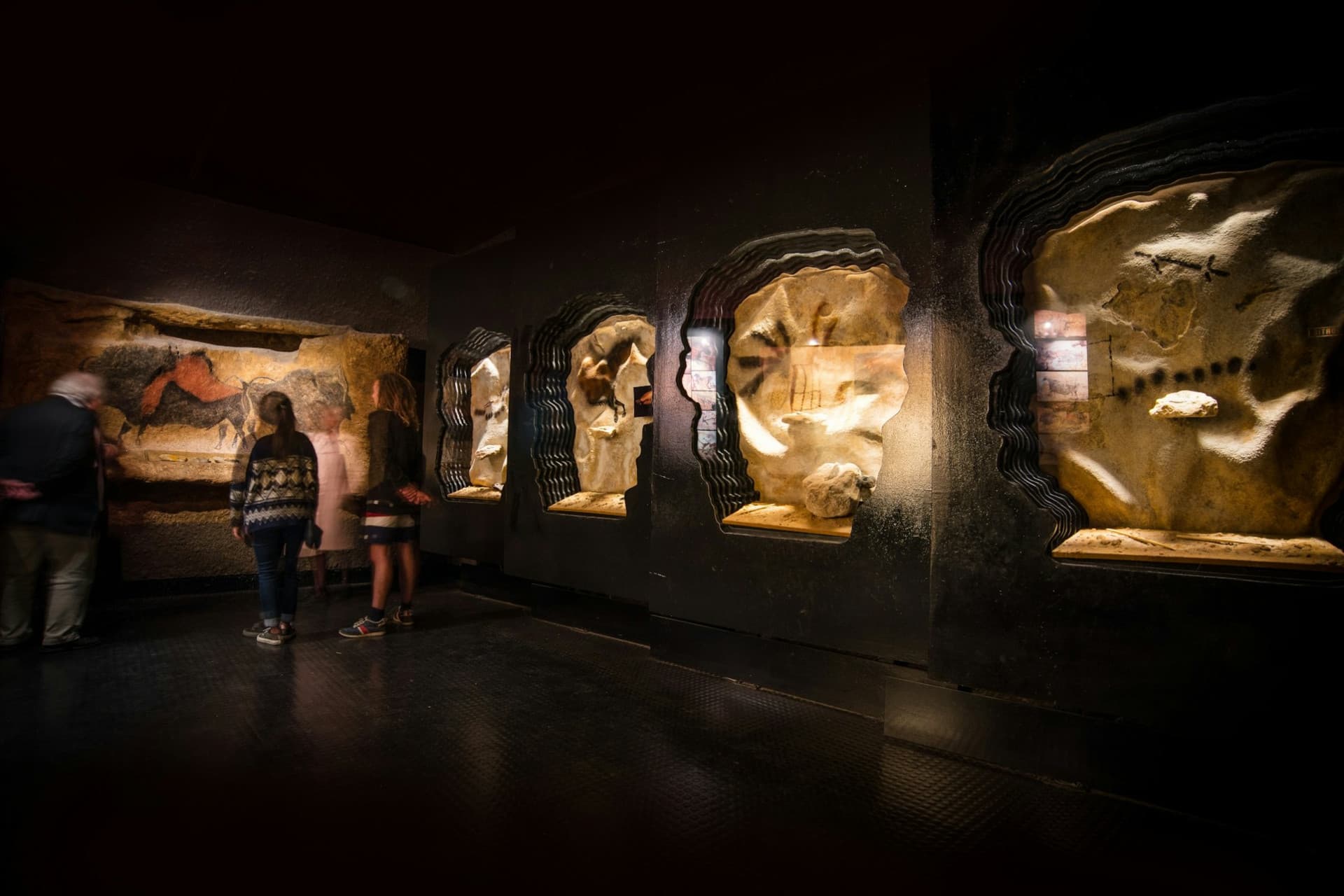 Lascaux II Guided Tour - სურათი 2