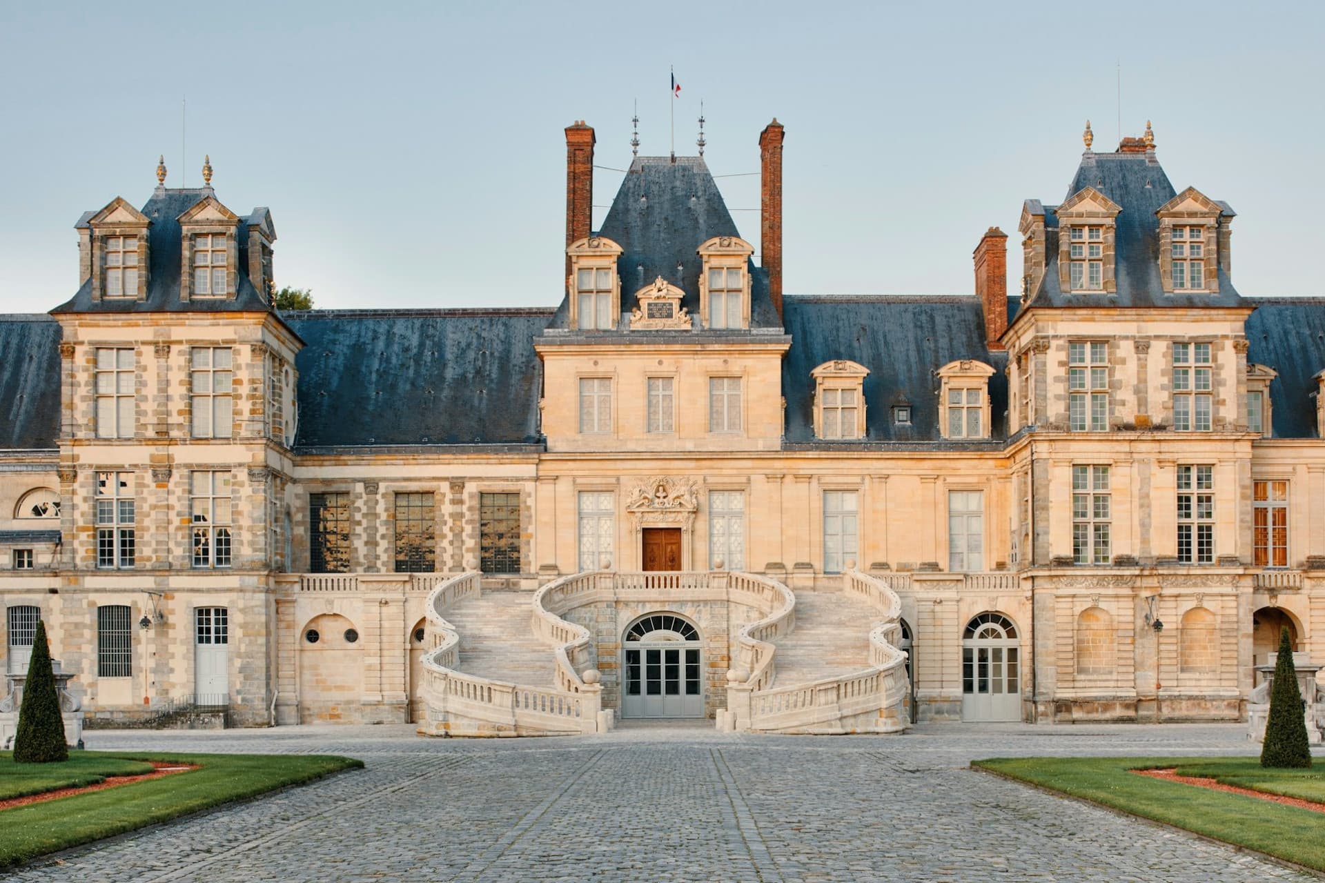 Château de Fontainebleau Ticket - მთავარი სურათი