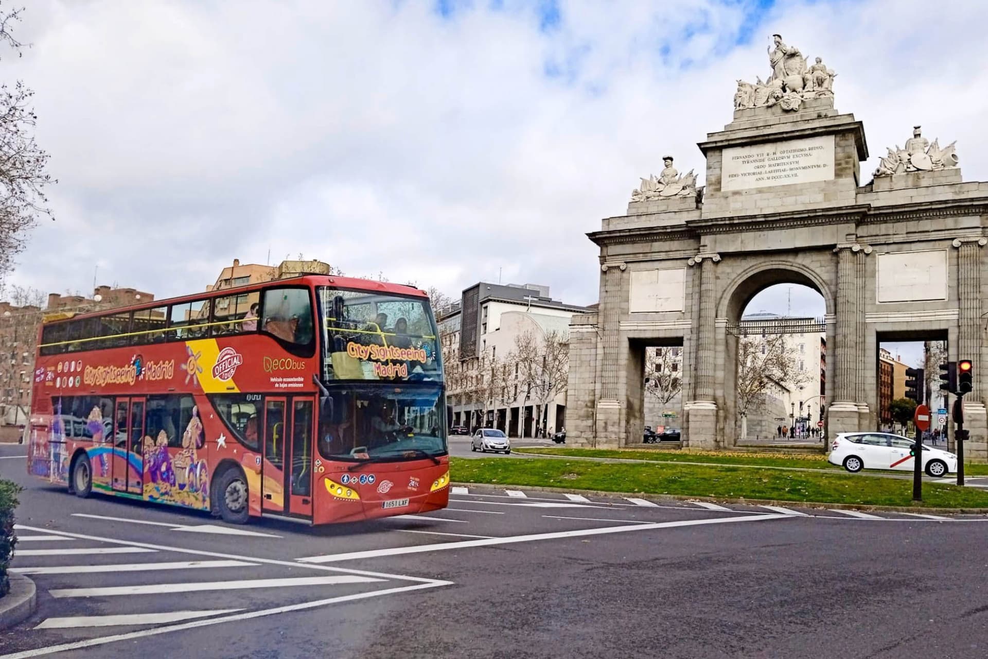 City Sightseeing Madrid Hop-on Hop-off Bus Tour - სურათი 2